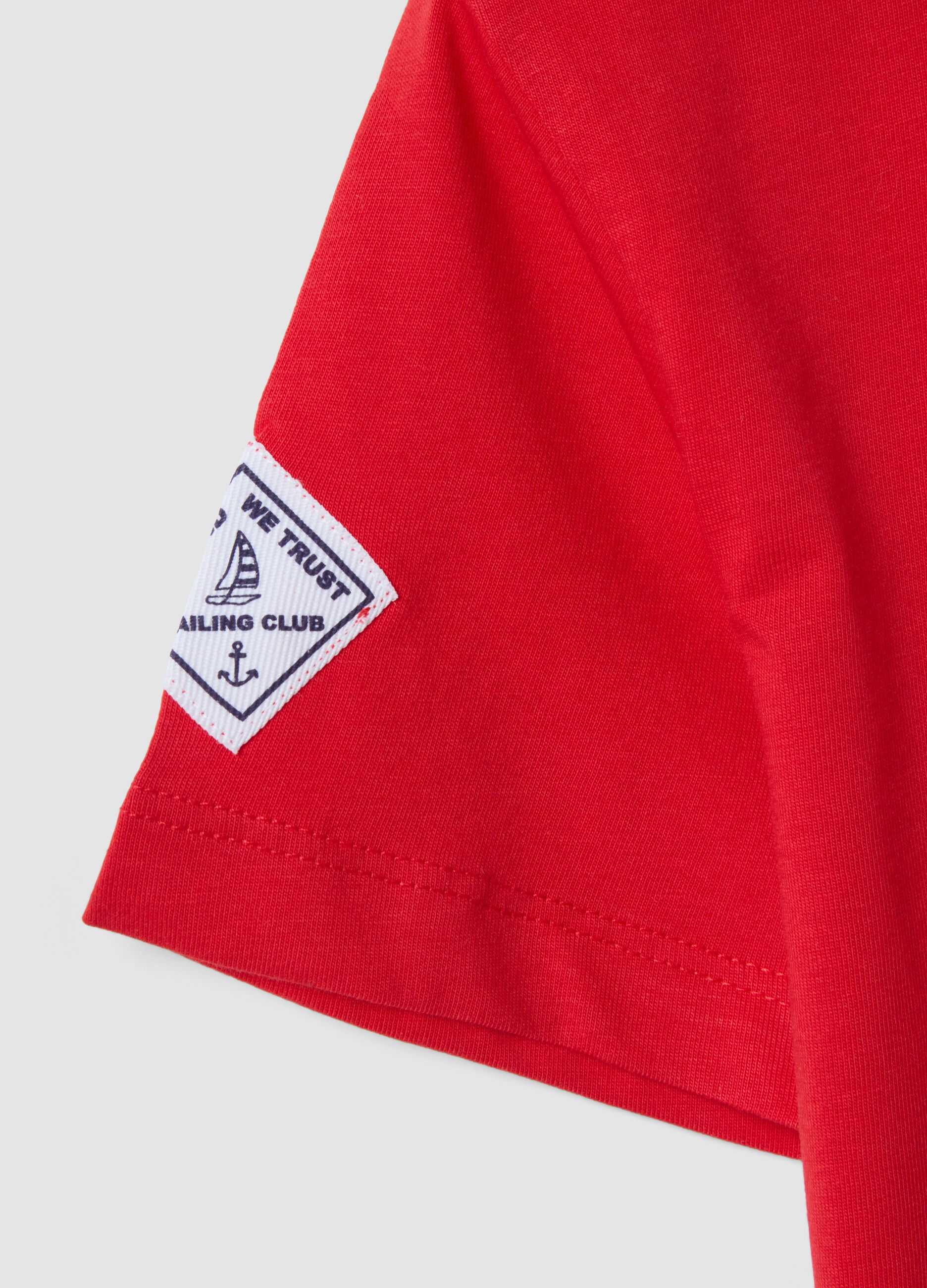 Red pure cotton boys&rsquo; T-shirt with sailing print