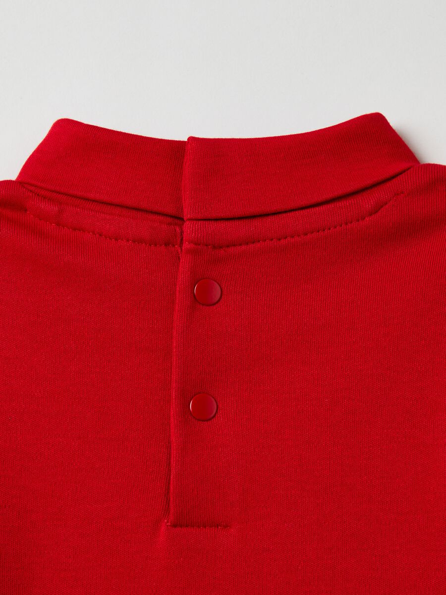 Long-sleeved T-shirt with high neck_2