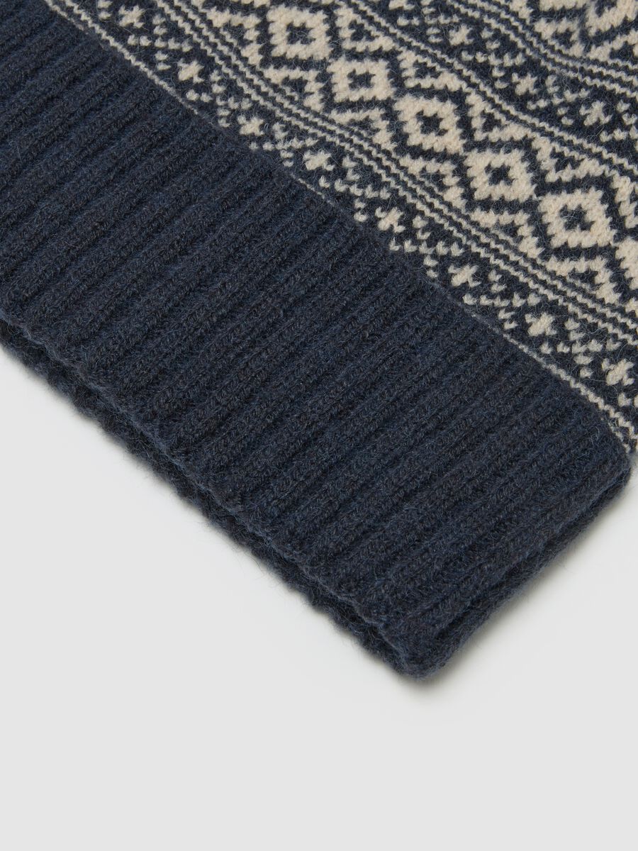 Multicolour beanie with pom pom_1