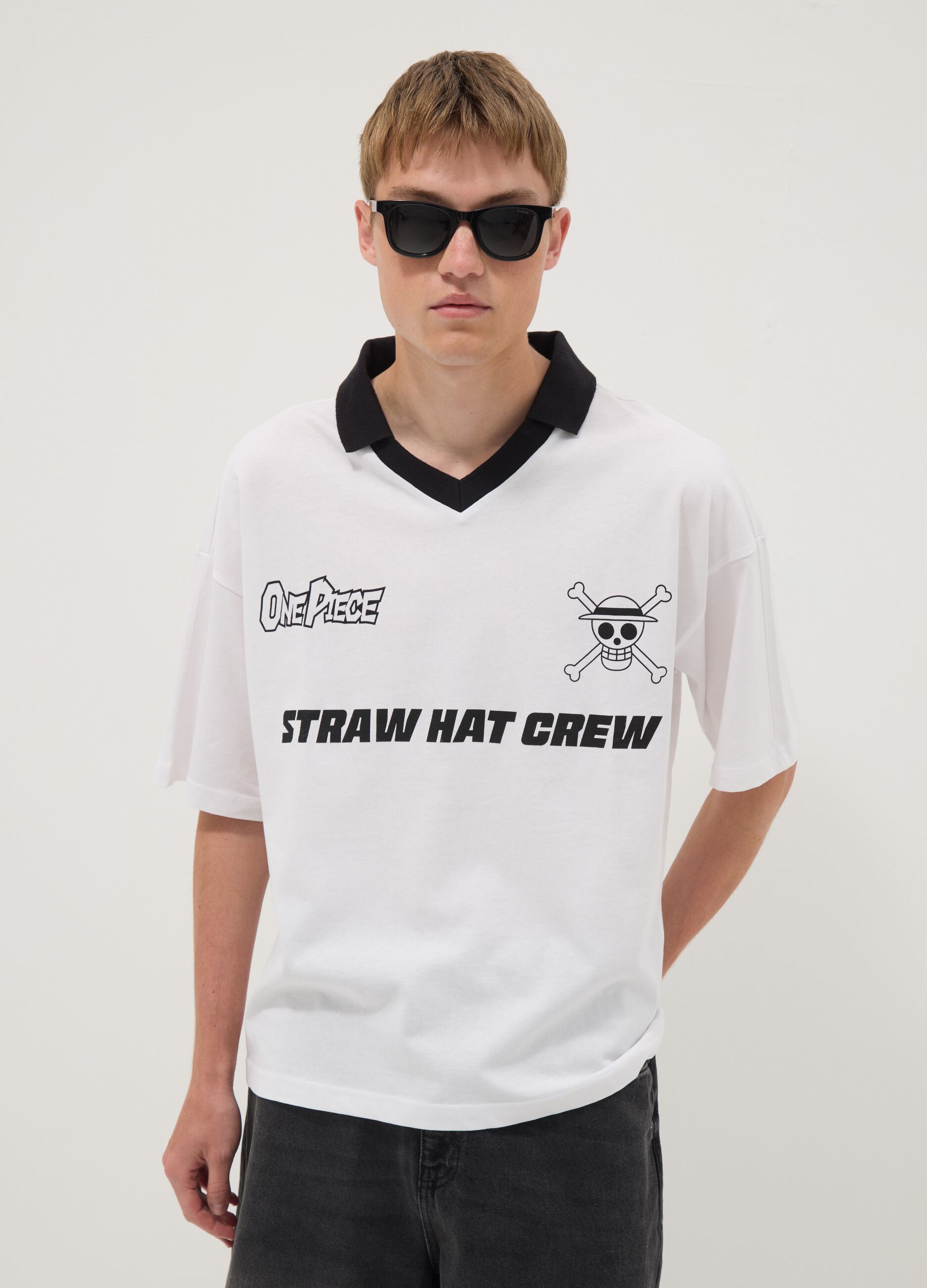 White pure-cotton T-shirt with contrast collar and One Piece print