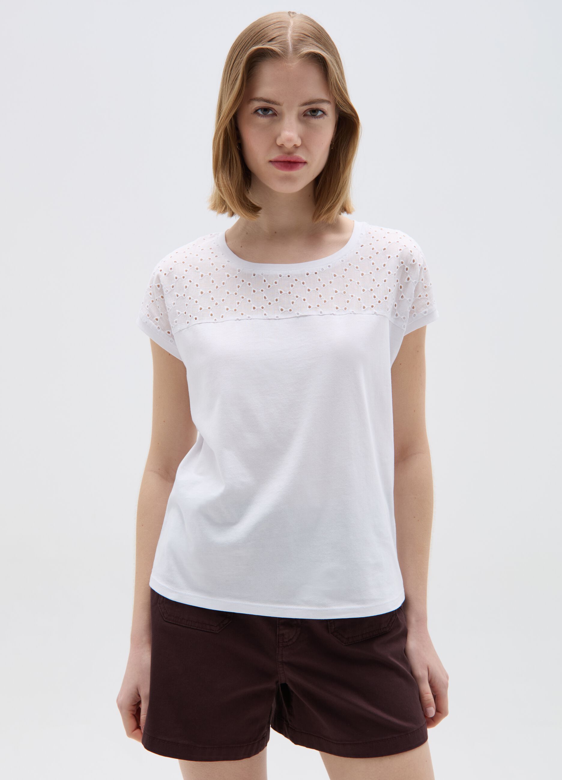 Cotton T-shirt with broderie anglaise