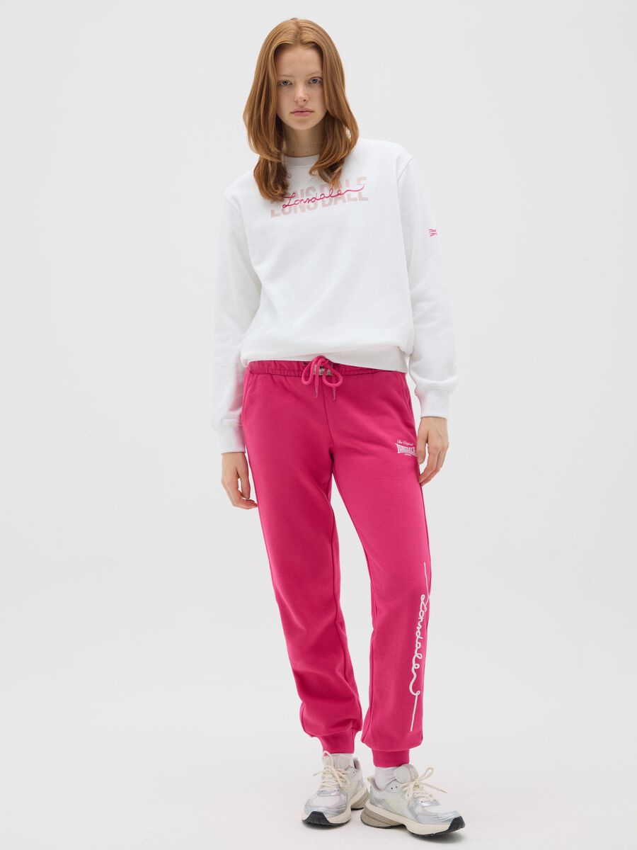 Felpa in cotone bianca con logo rosa_1