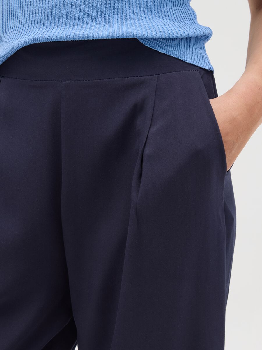 Women's trousers in pure blue viscose, regular fit_3