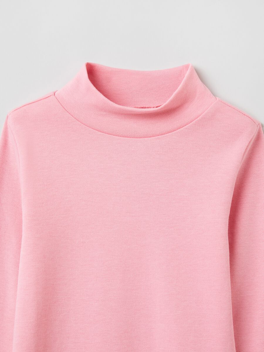 T-shirt a maniche lunghe con collo alto_2