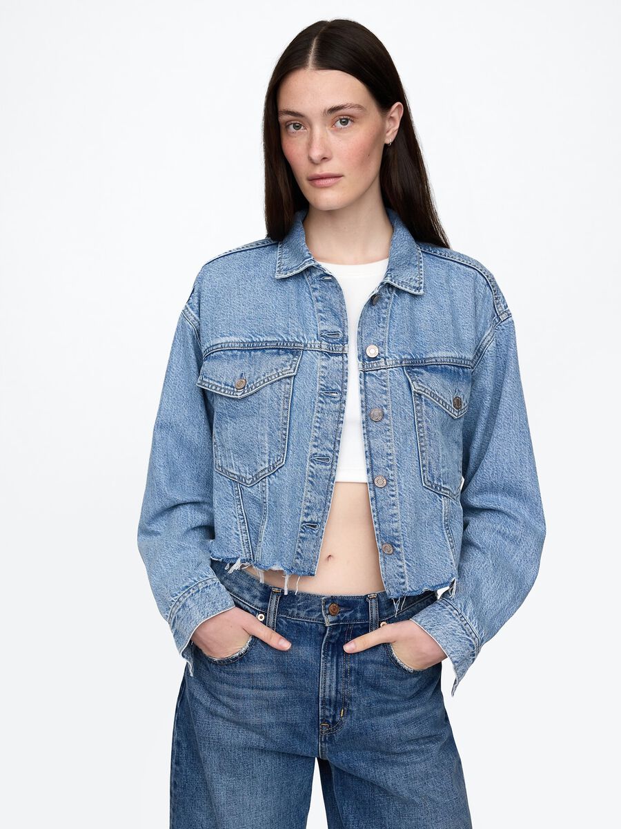 Giacca cropped in denim con bordi sfrangiati_0