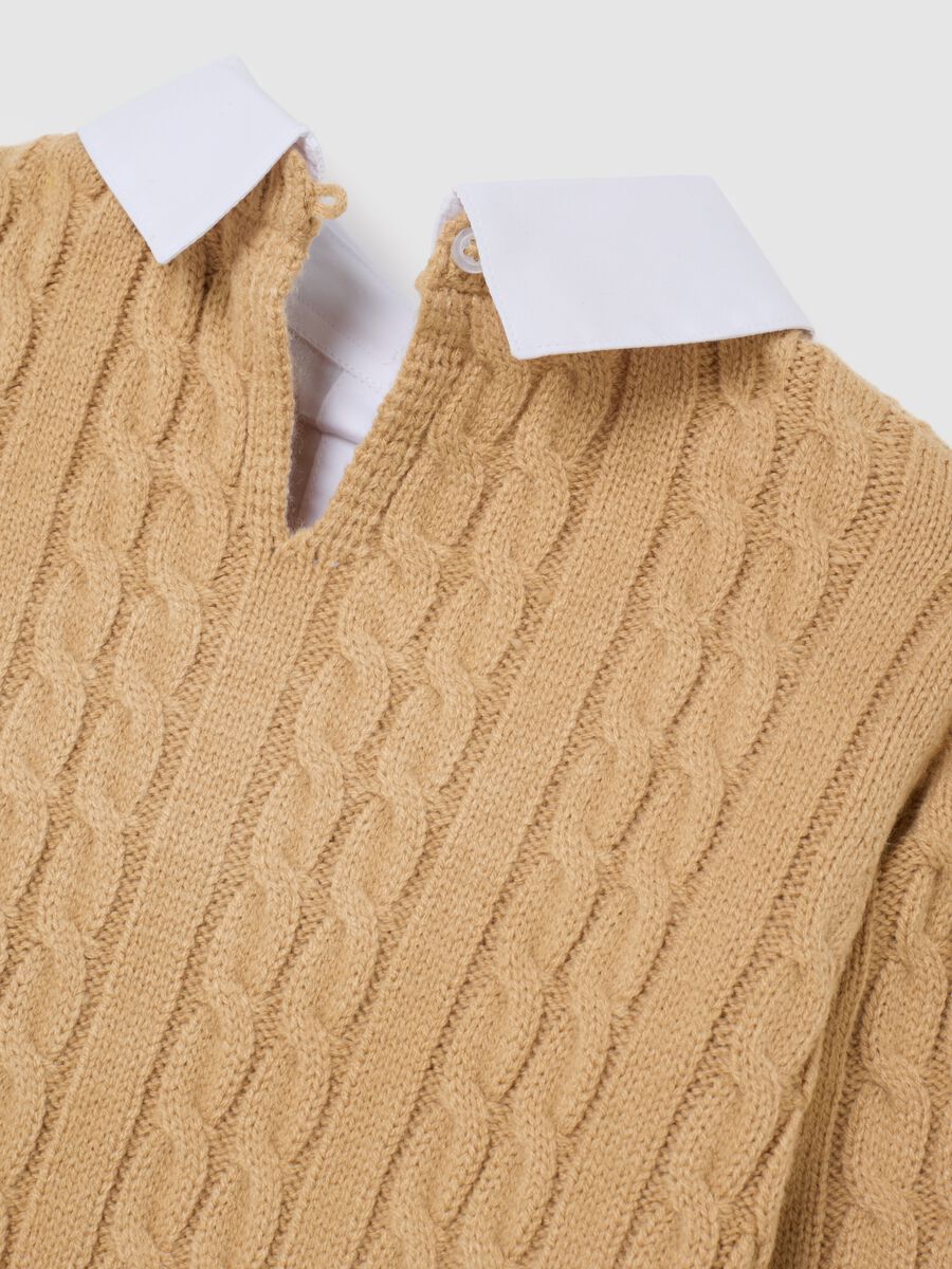 Maglione beige da bambina regular fit con lavorazione a maglia_3