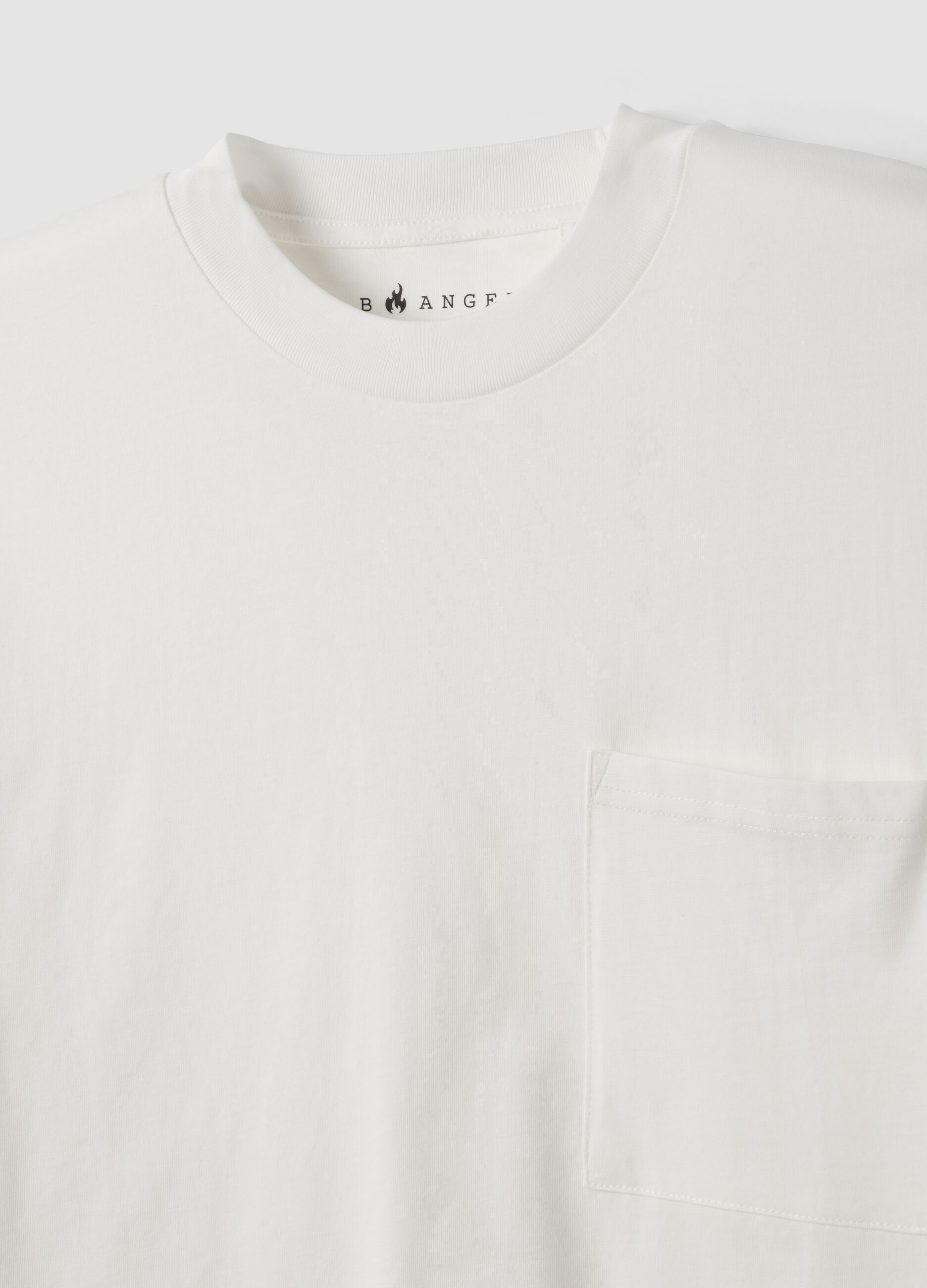 T-shirt bianca in puro cotone girocollo con taschino boxy fit