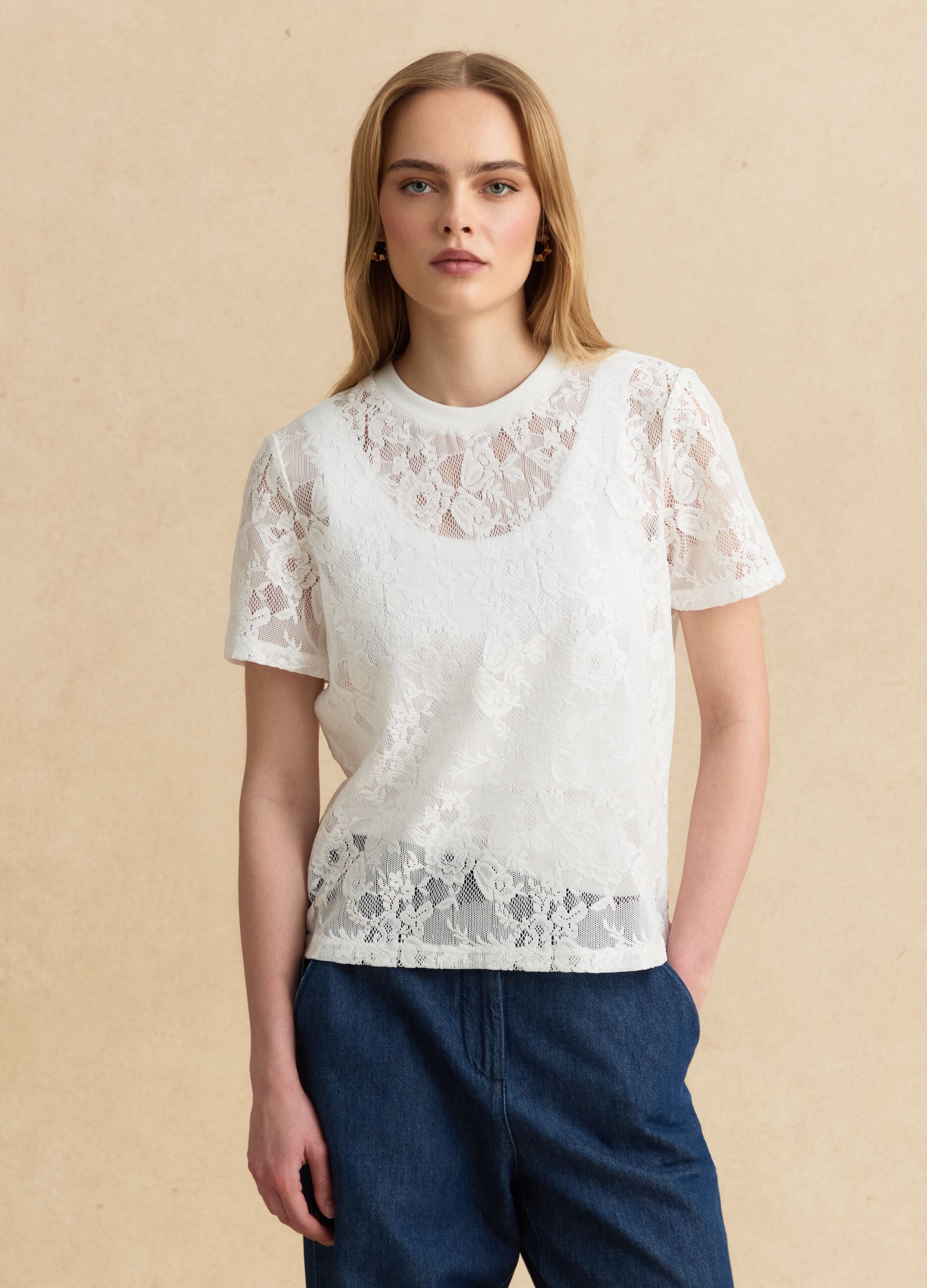 White regular fit t-shirt with floral net pattern