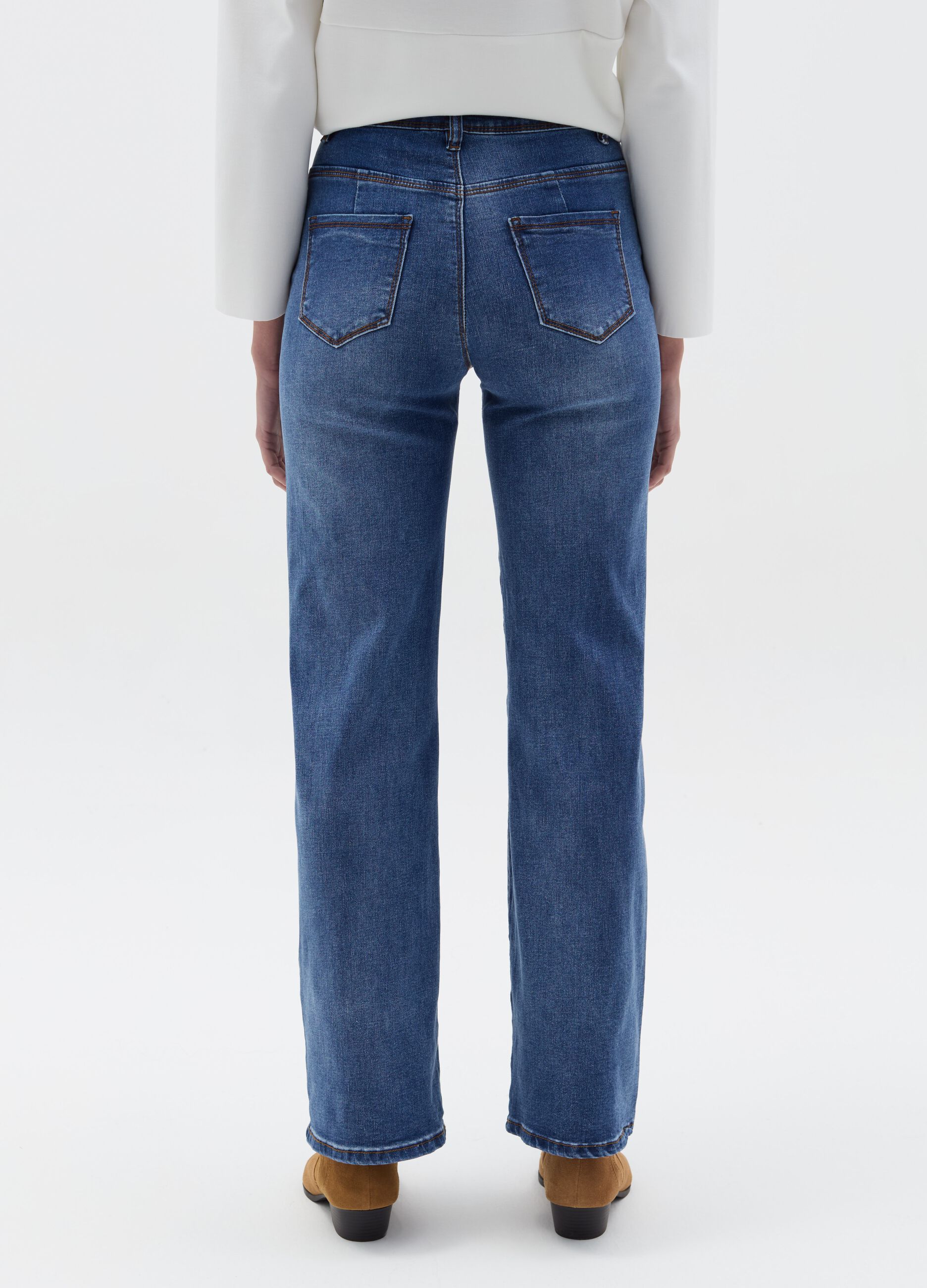 Straight-fit stretch jeans