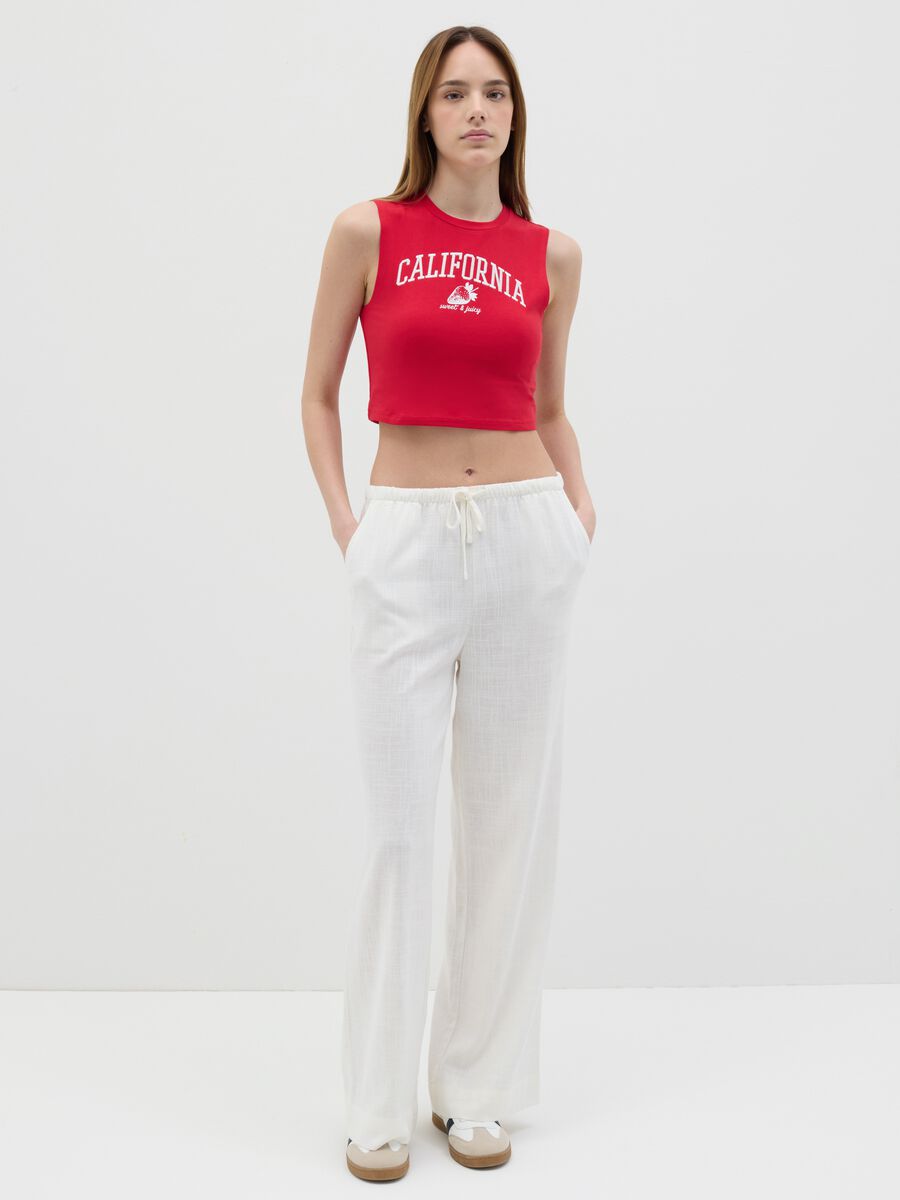 Red cropped tank top with embroidery_1