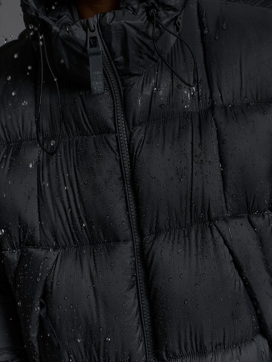 Piumino The Iconic Puffer nero con cappuccio regolabile_3