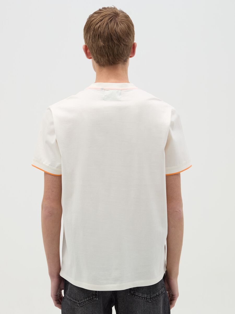 T-shirt with pocket and logo embroidery_2