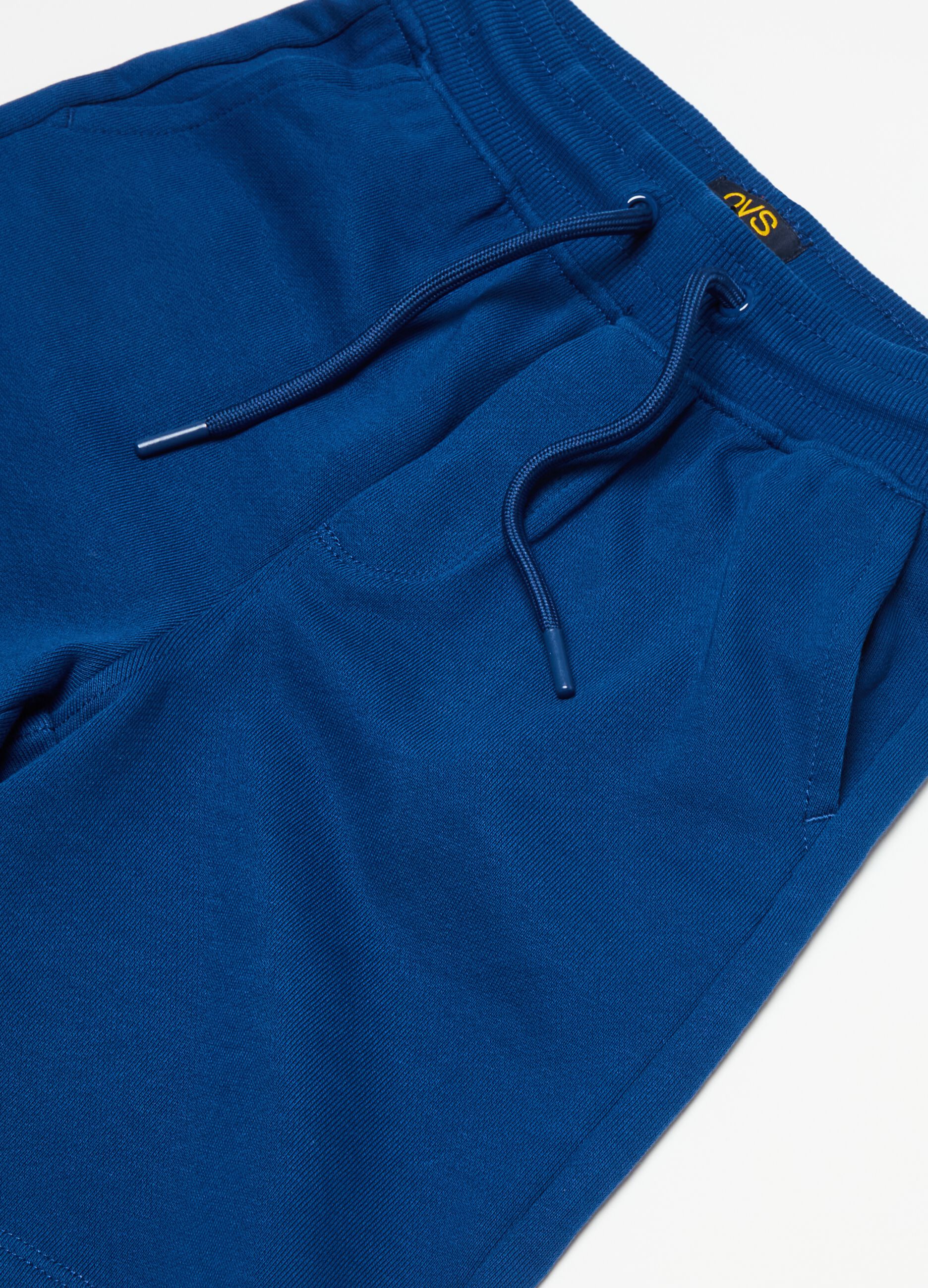 Essential Bermuda shorts in organic cotton fleece