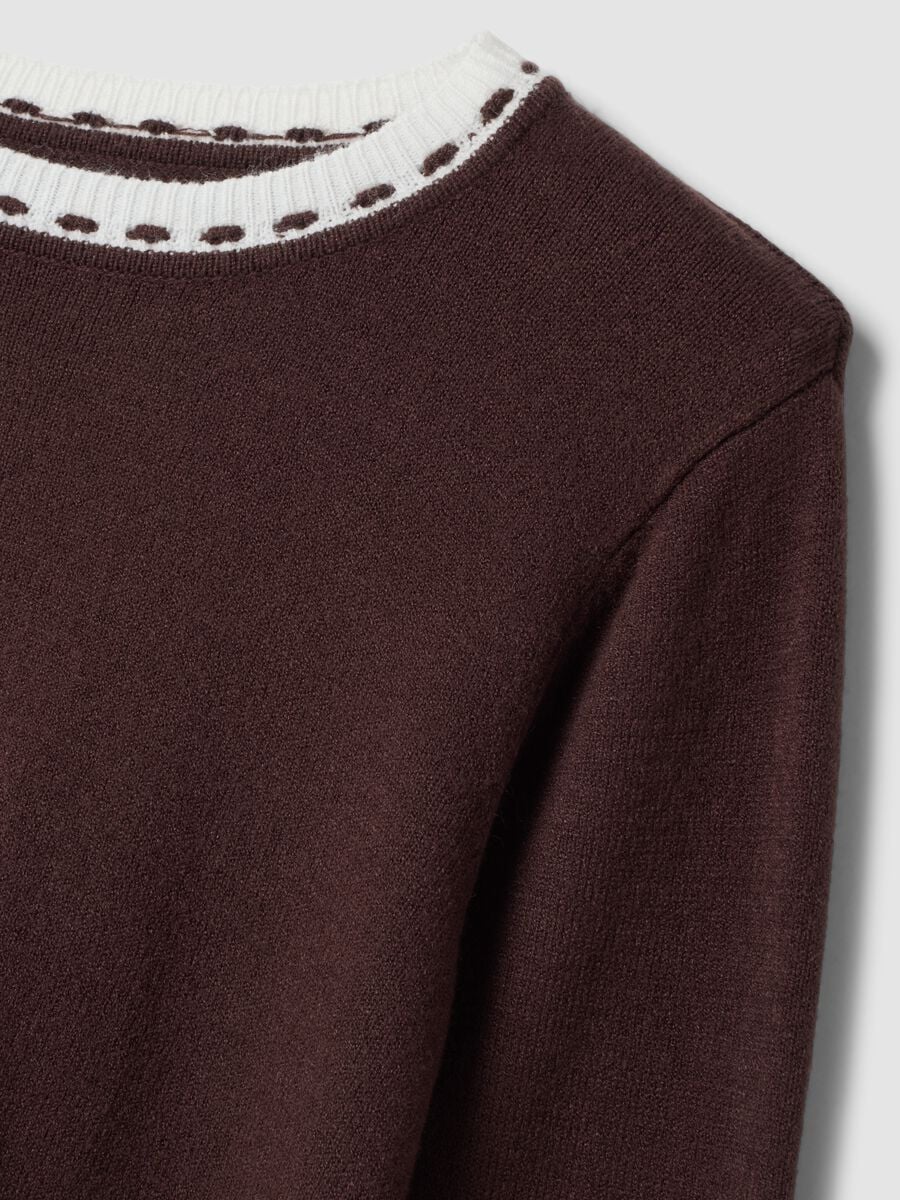 Dark brown regular-fit viscose-blend jumper with contrasting trim_5