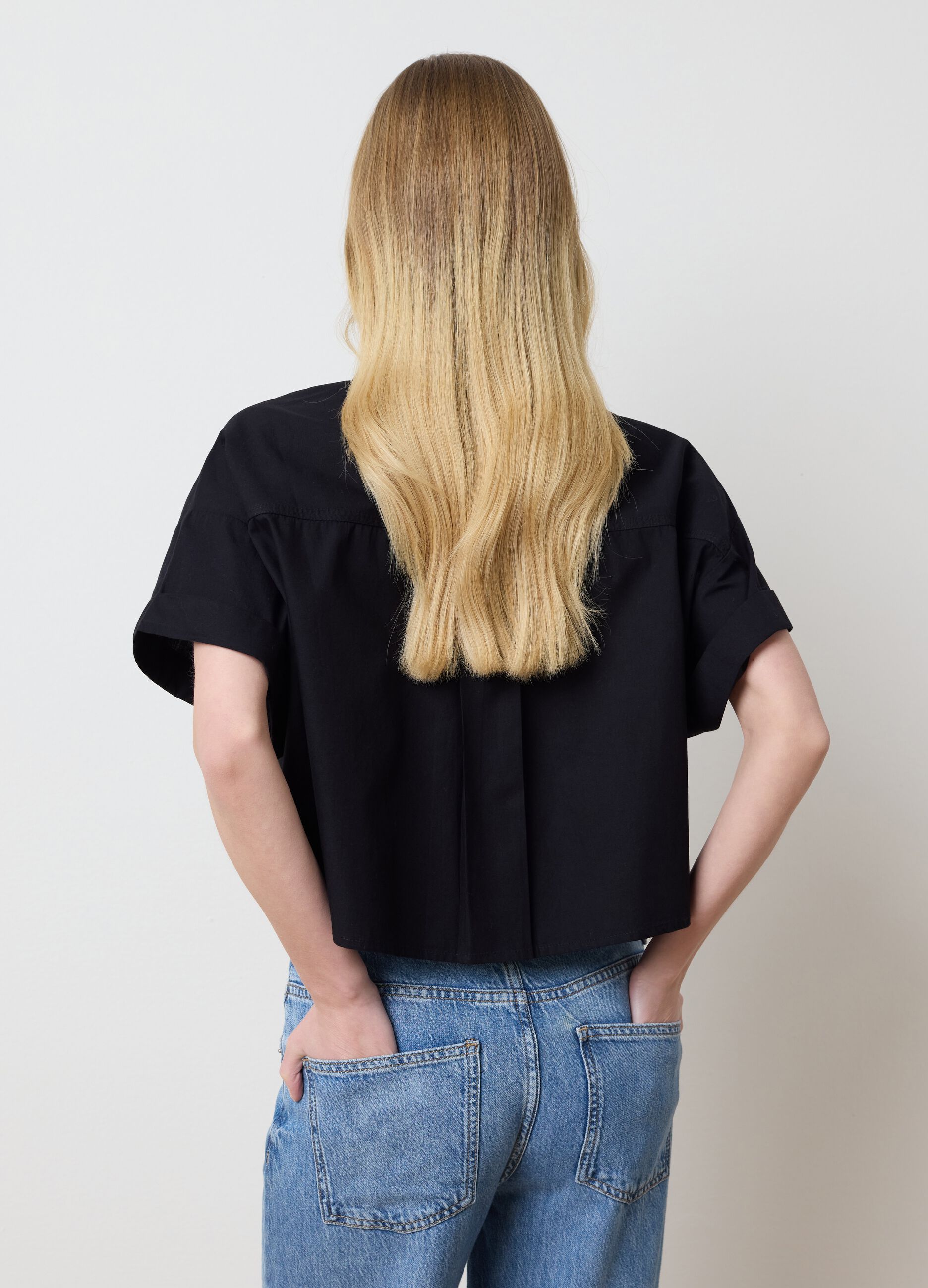 Camicia nera a maniche corte in cotone