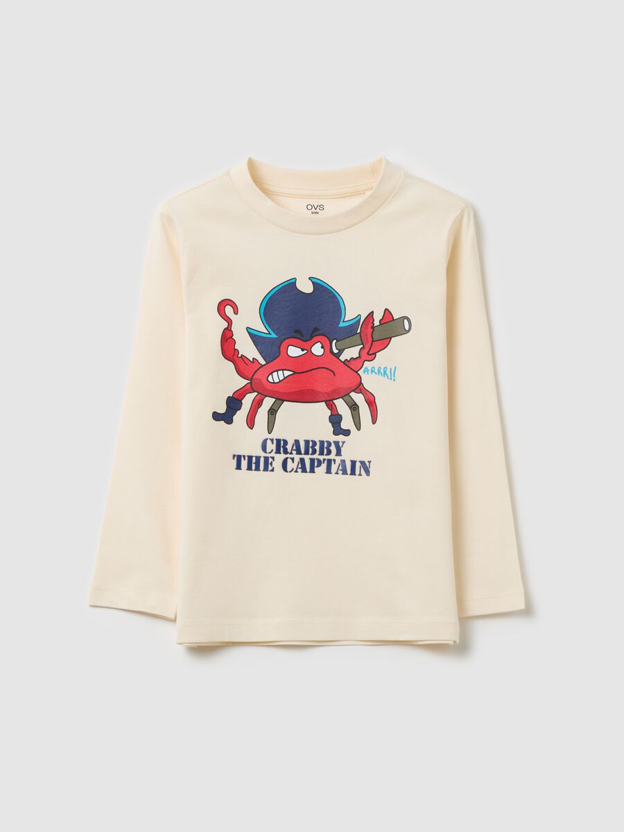 T-shirt with long sleeves and "Crabby the Captain” print_0