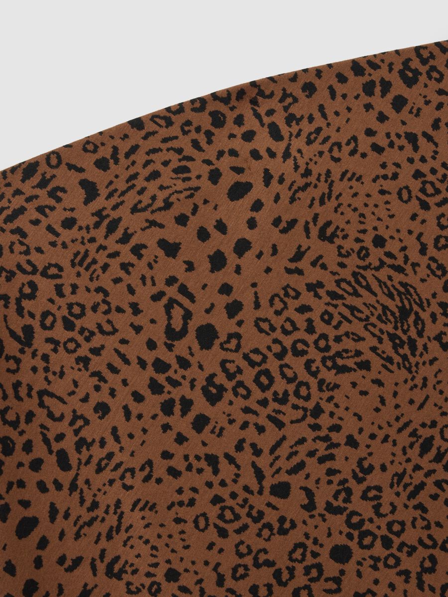 Animal print brown maternity skirt in knitted fabric_5