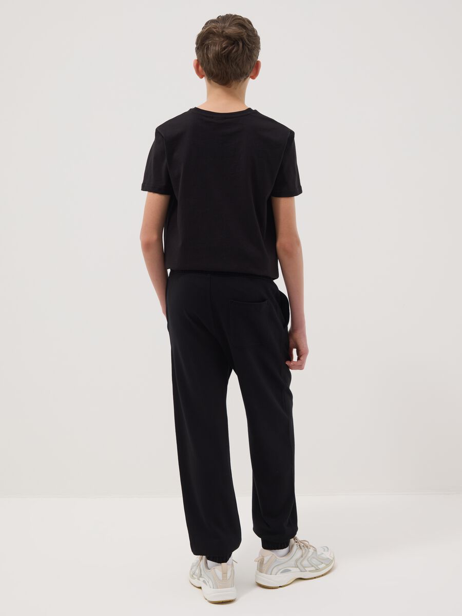 Pantaloni jogger in puro cotone nero da ragazzo regular fit_2