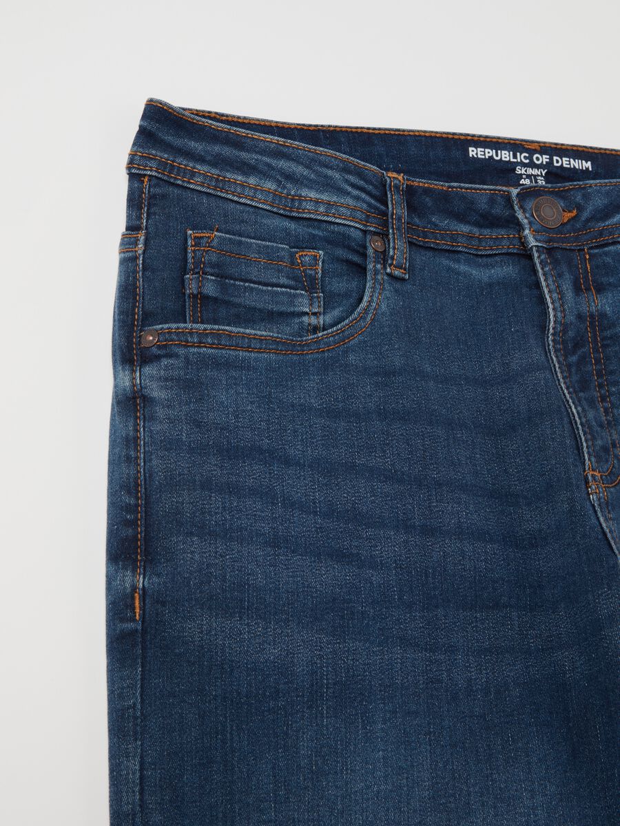 Jeans skinny fit con scoloriture_5