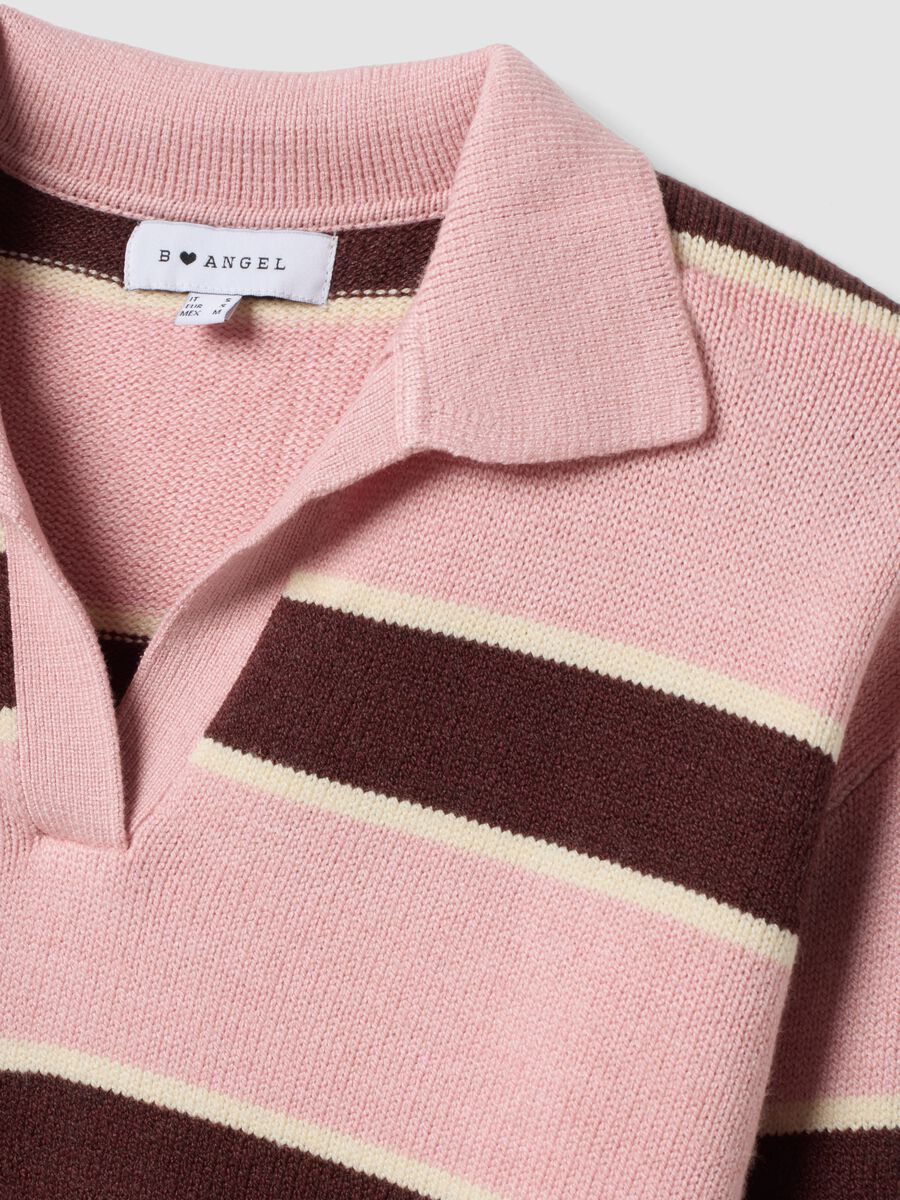 Maglia rosa a righe in misto viscosa con colletto polo regular fit_5