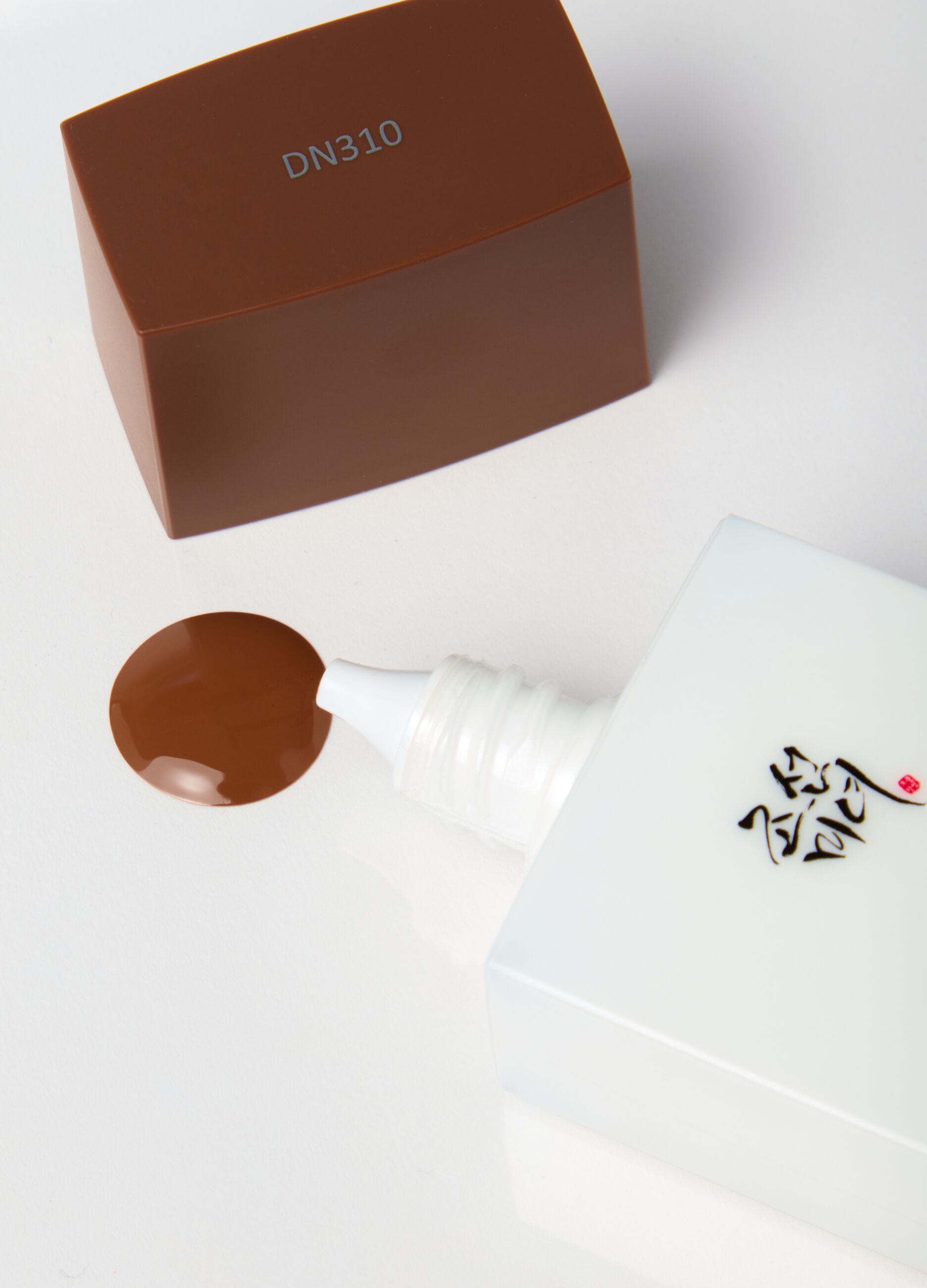 Crema solare colorata con SPF DN310 - skincare coreana