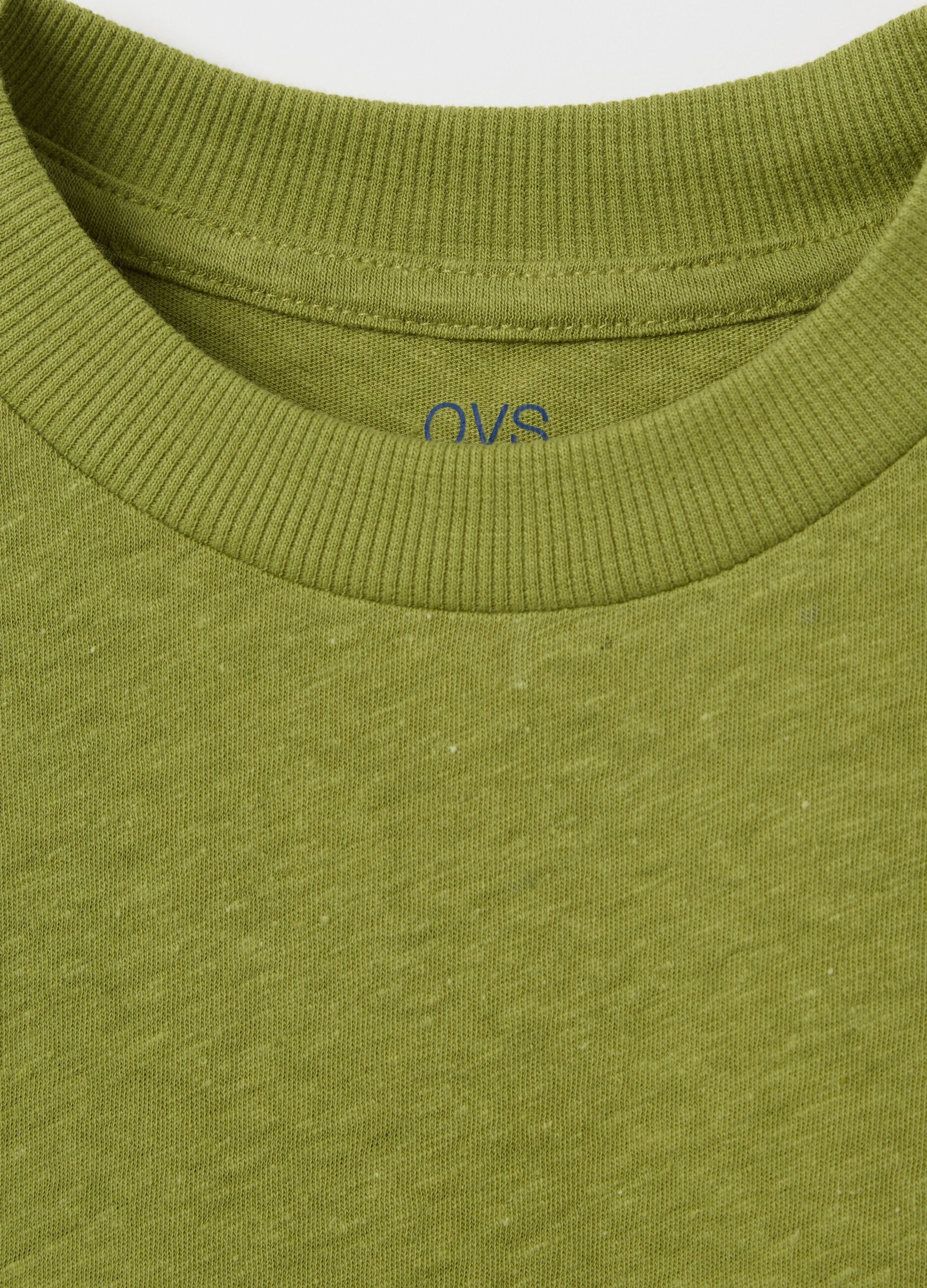 Green short-sleeved T-shirt in cotton and linen