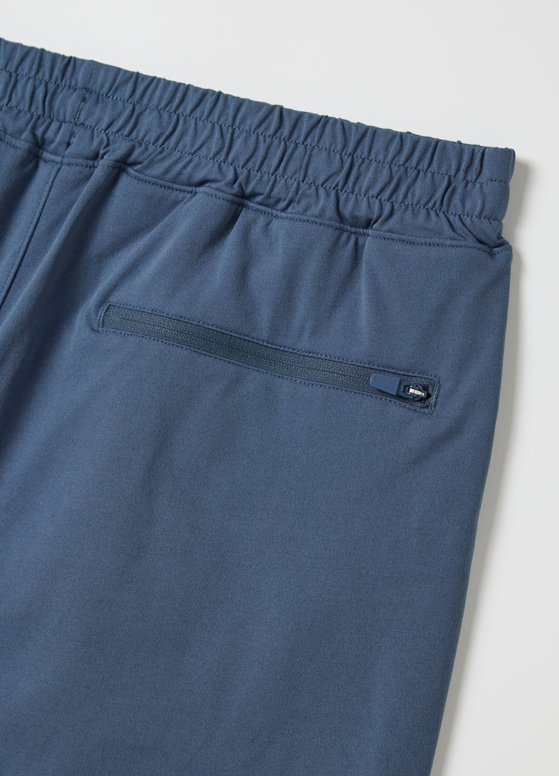 Blue Bermuda joggers in stretch fabric
