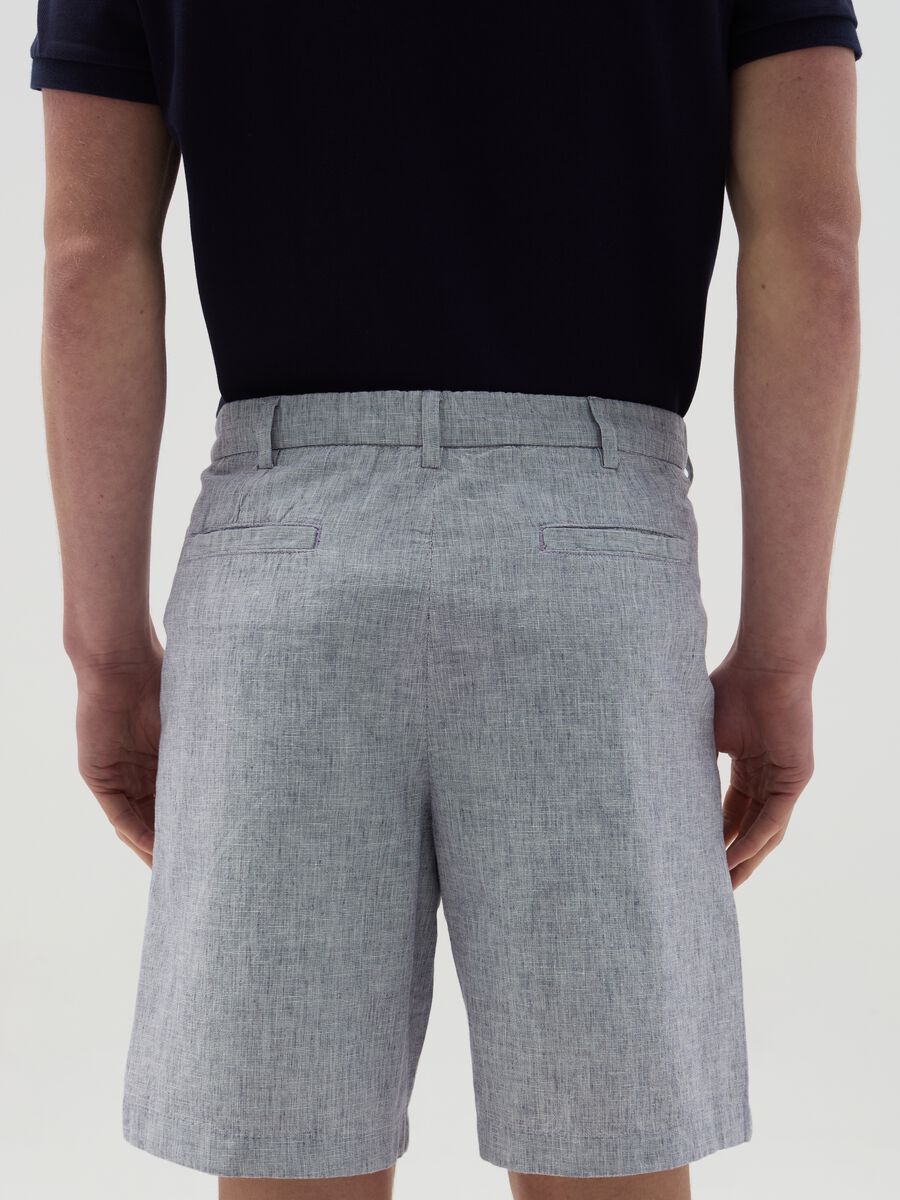 Chino Bermuda shorts with darts in cotton and linen_2