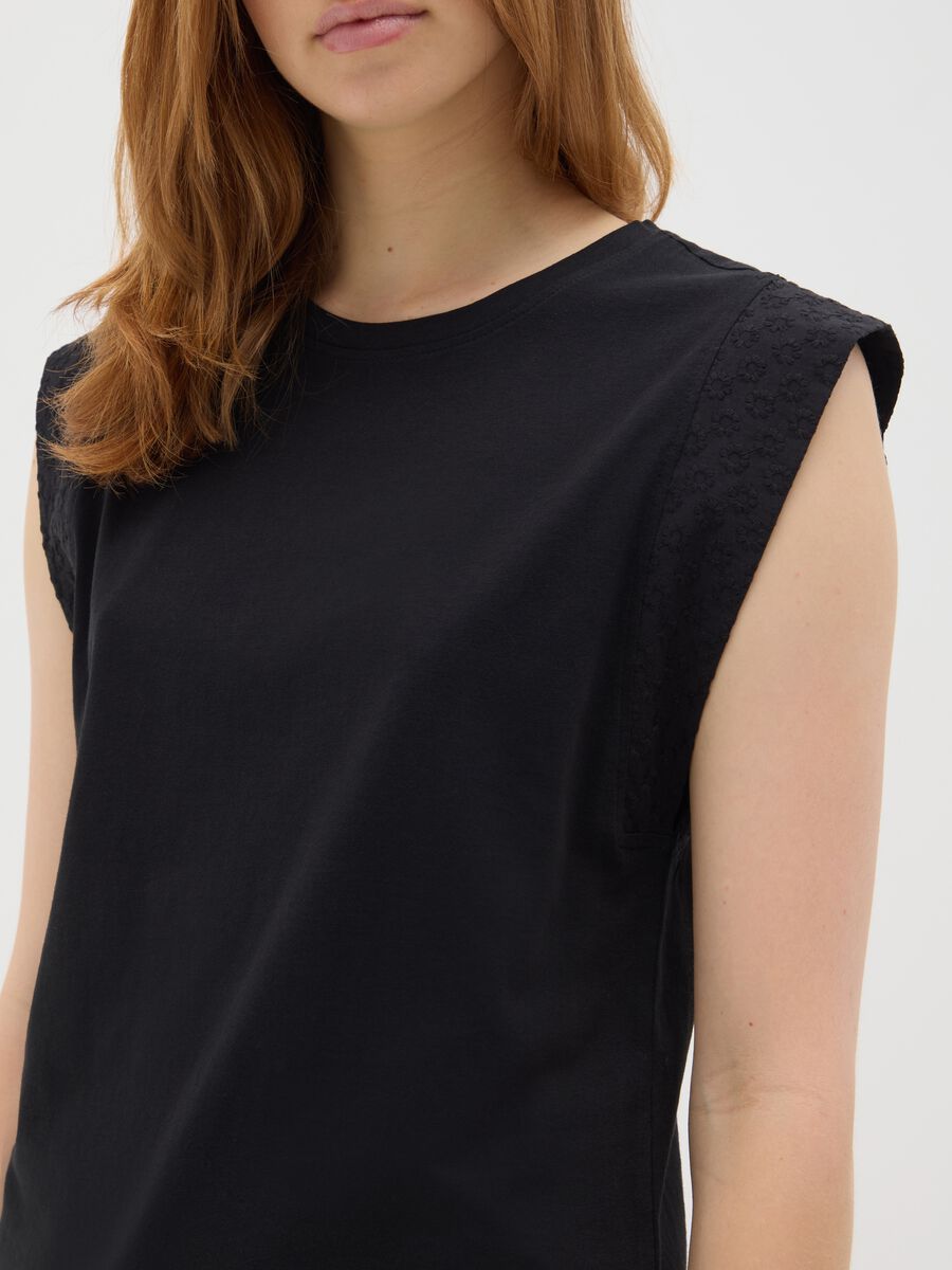 Women's black pure cotton sleeveless top - regular fit_3