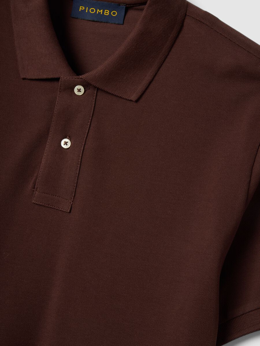Brown short-sleeved pure cotton polo shirt with regular fit_5