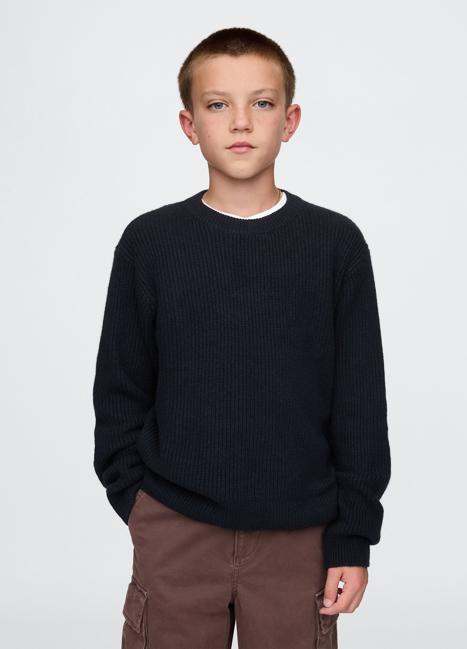 Pullover with ribbed design