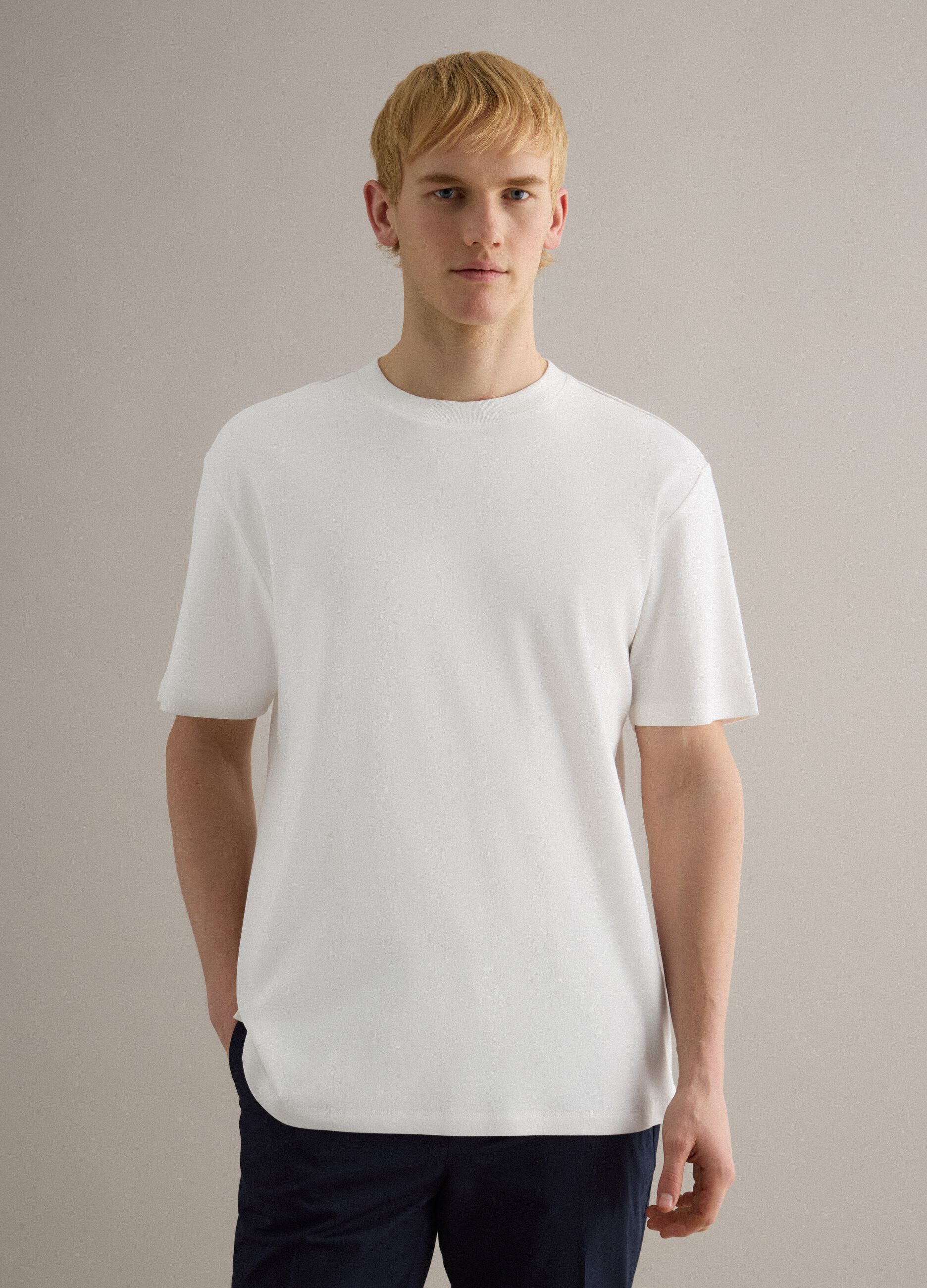 White cotton crew neck T-shirt, regular fit