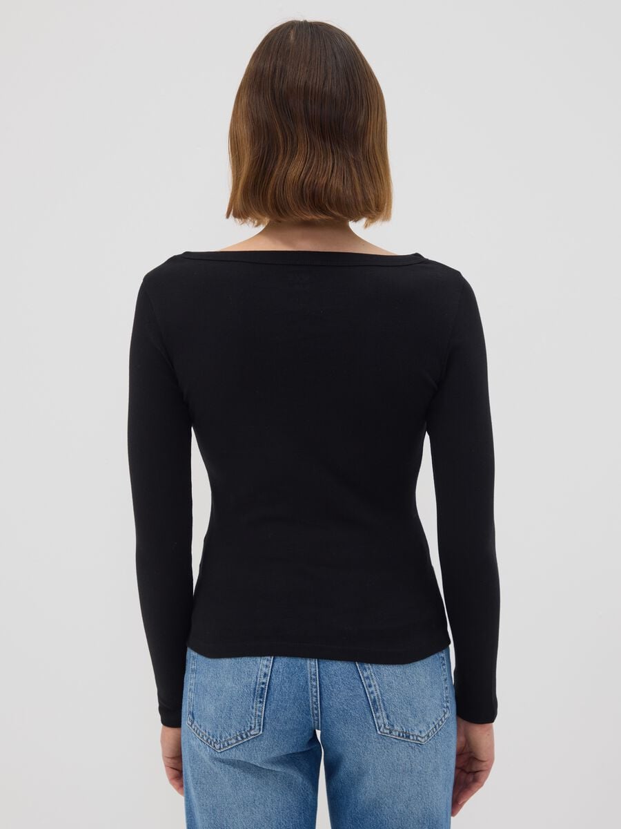 T-shirt nera in puro cotone con girocollo regular fit_3