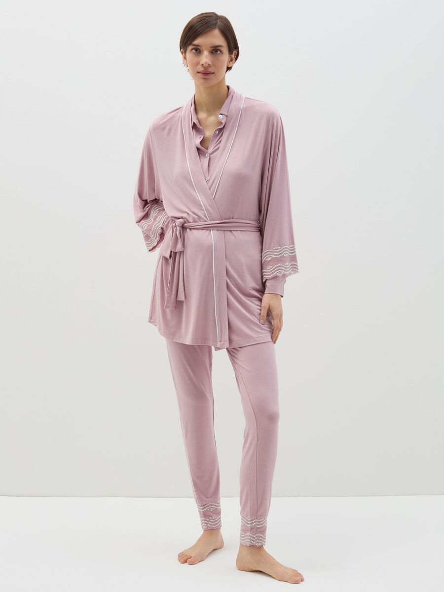 Modal robe with contrasting details_0