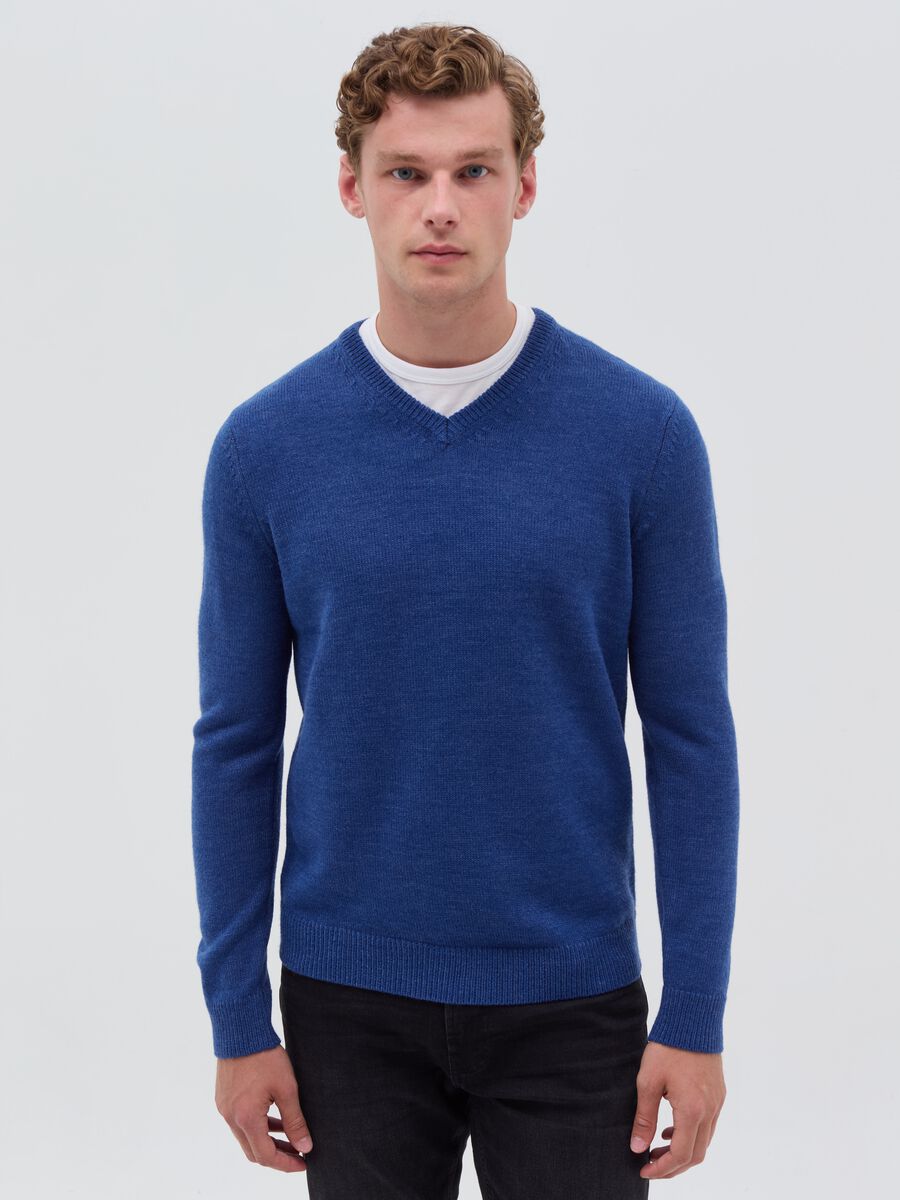 V-neck pullover_0