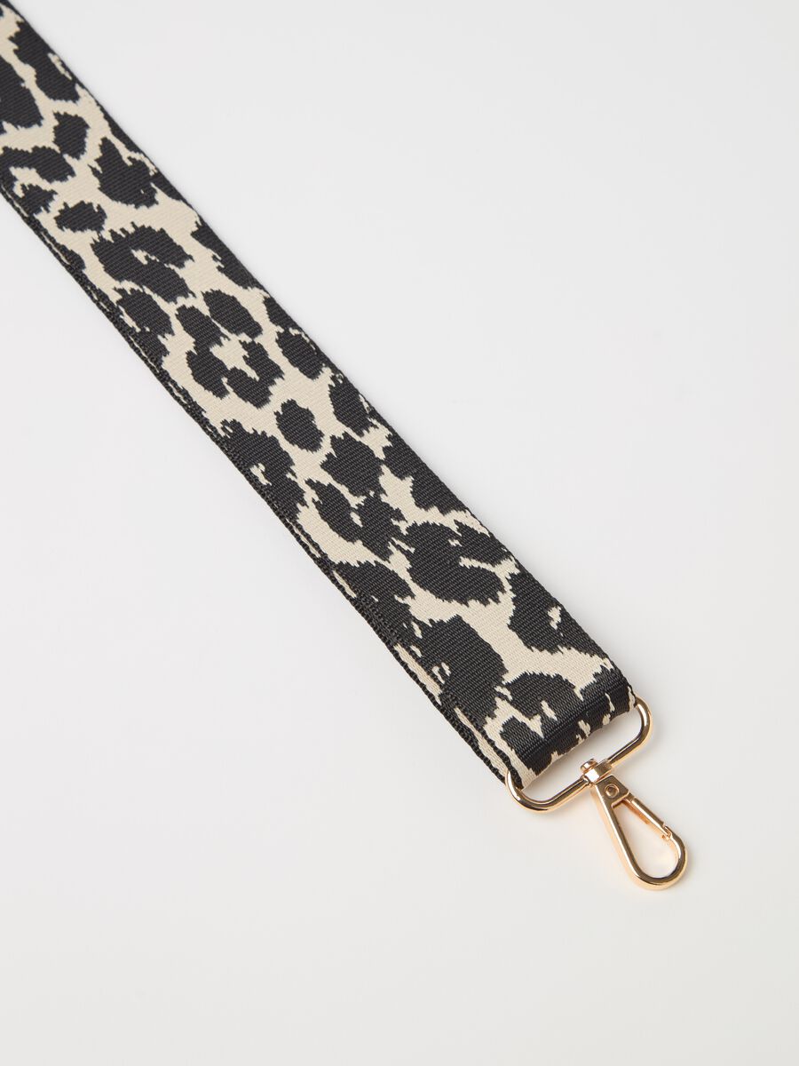Shoulder strap with animal print pattern_1