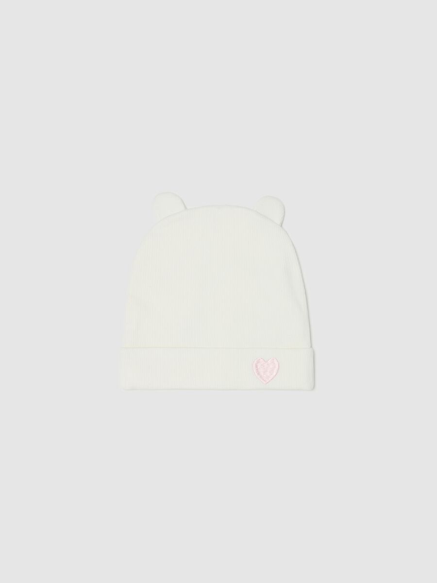 Knitted hat with ears and heart embroidery_0