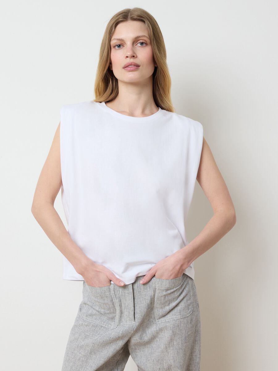 White sleeveless boxy-fit T-shirt with spaghetti straps_0