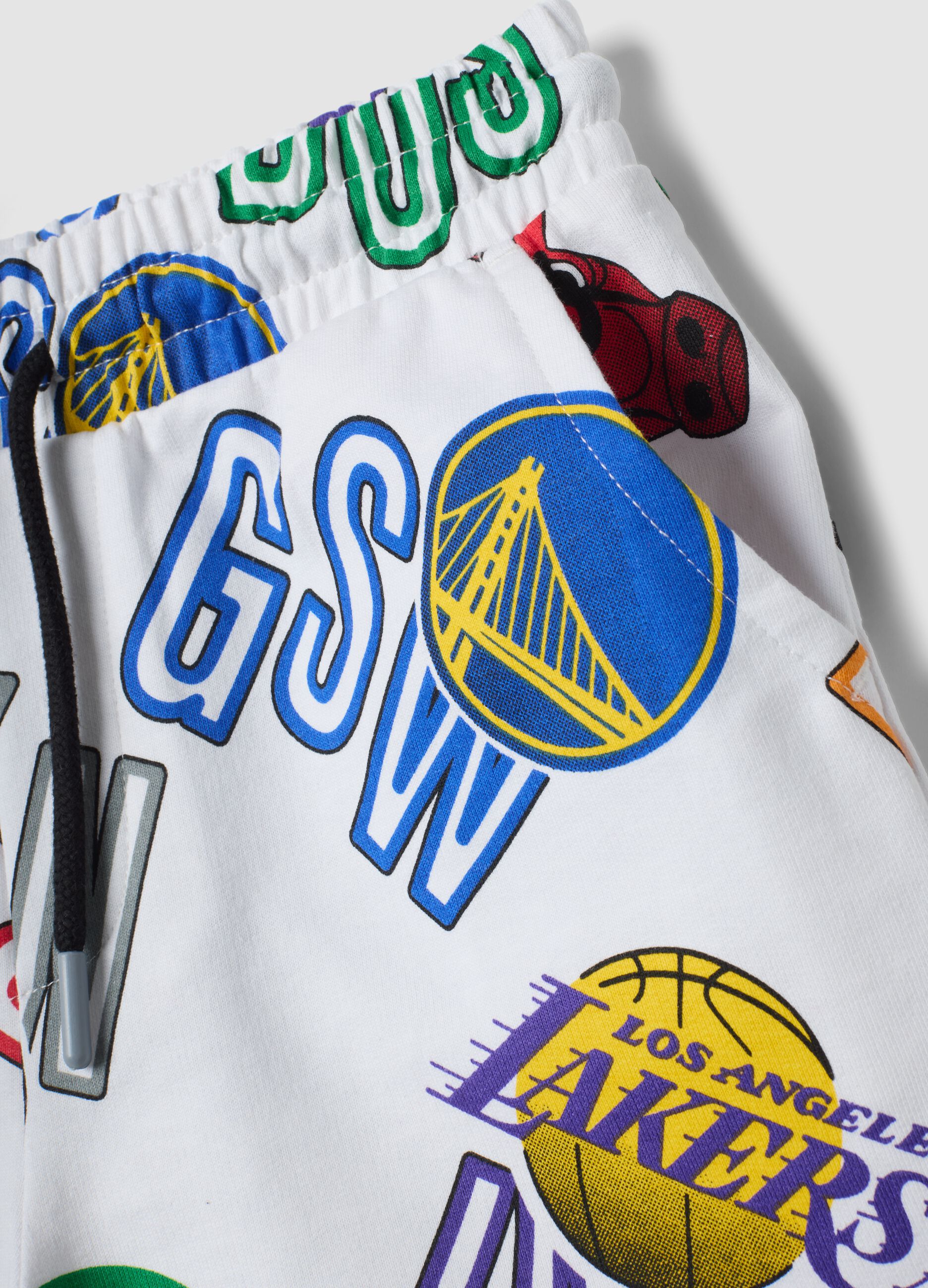 White pure cotton shorts with all-over print