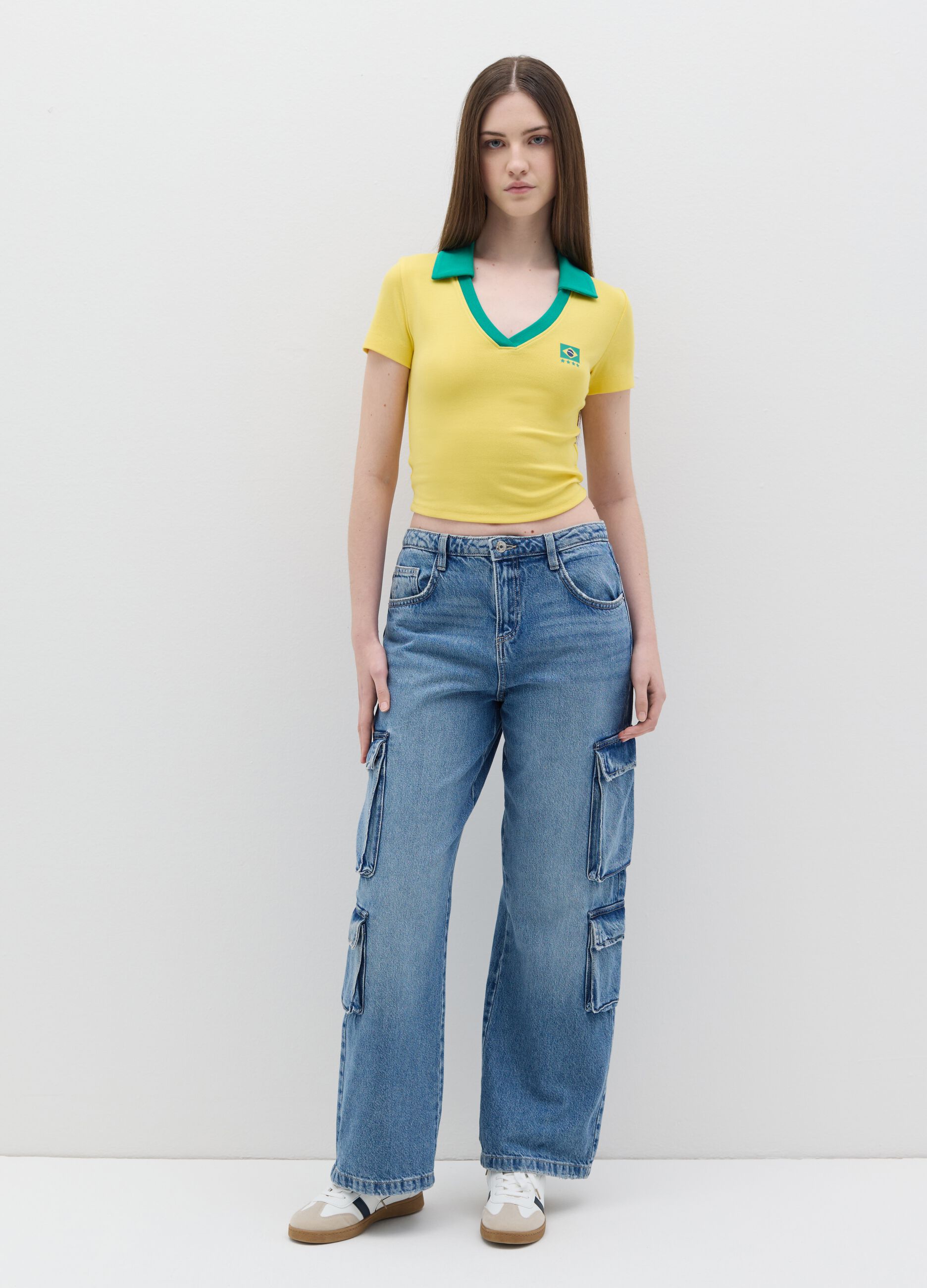 Yellow T-shirt with polo neck and "Brasile" print