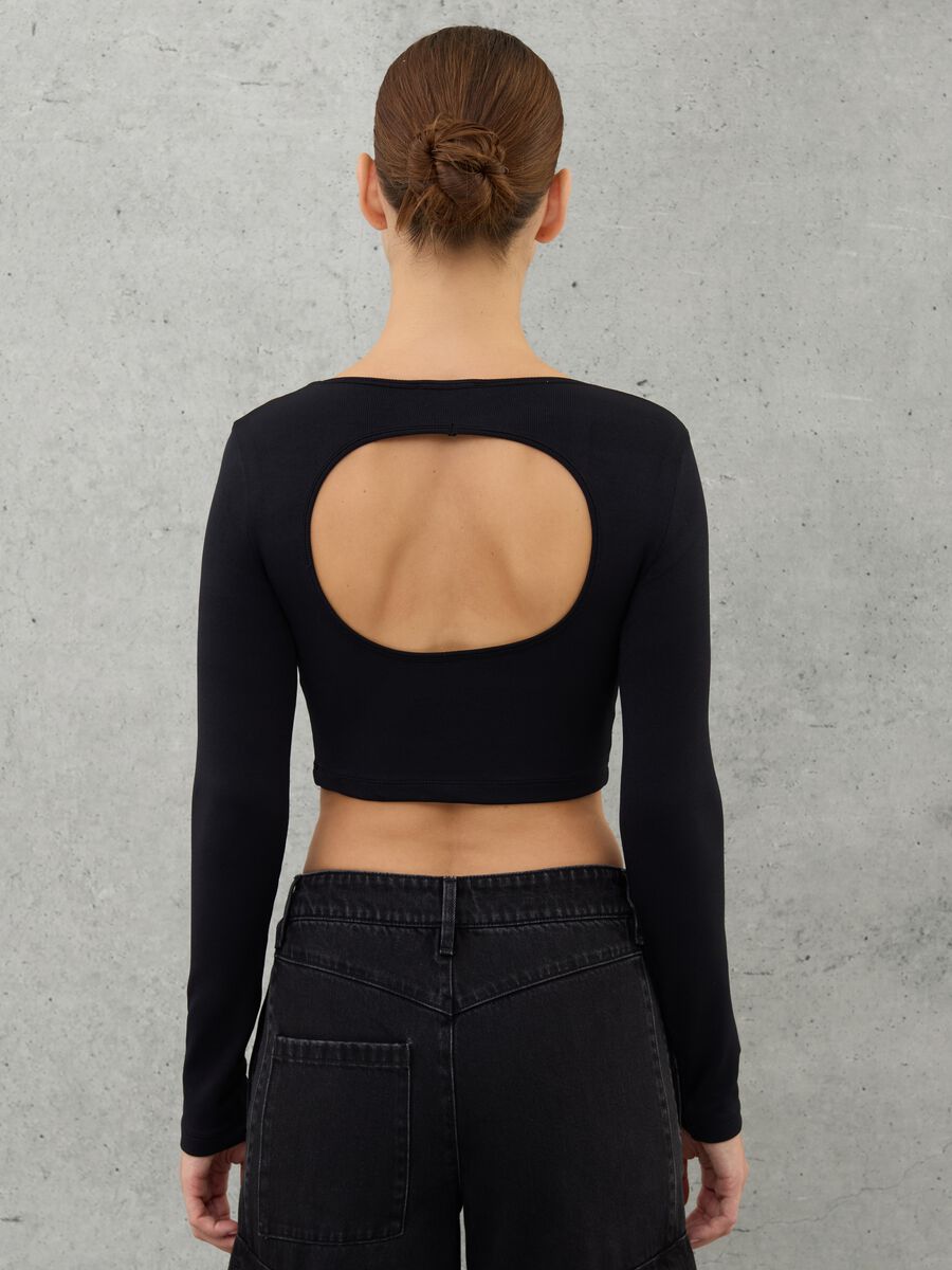 Cut Out Crop Longsleeve Black_1