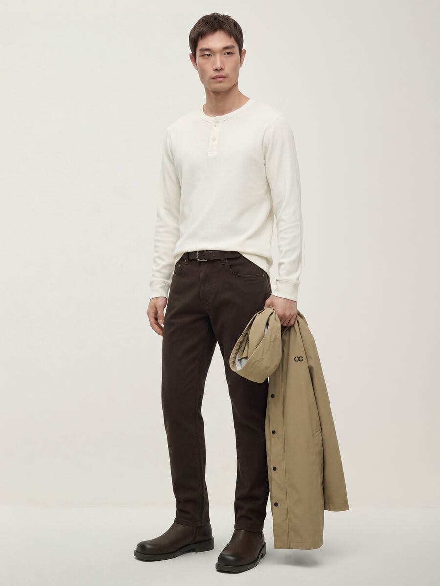 Brown slim-fit stretch cotton trousers_0