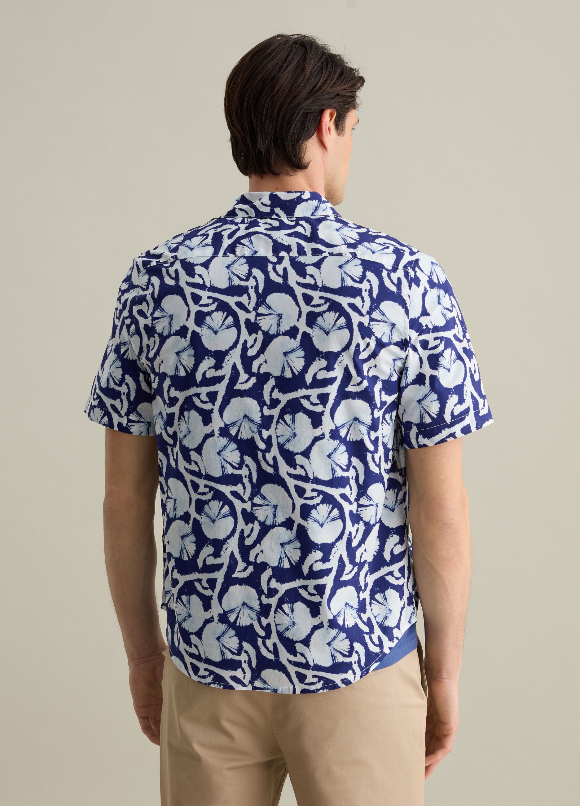 Short-sleeved shirt with print