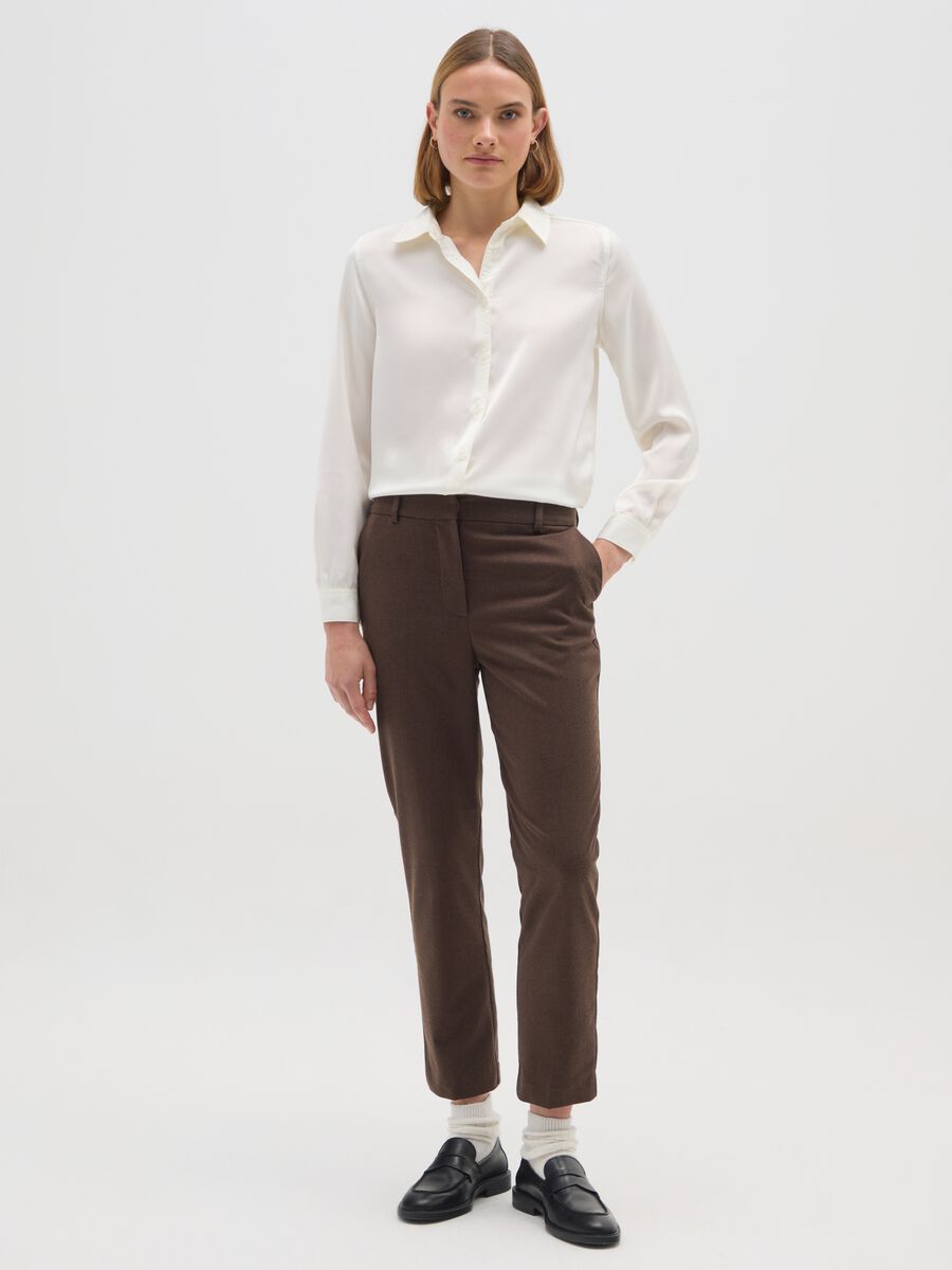 Brown slim trousers in stretchy fabric_0