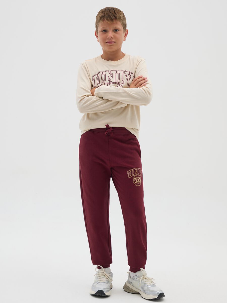Boys' red pure cotton jogger trousers with regular fit_1