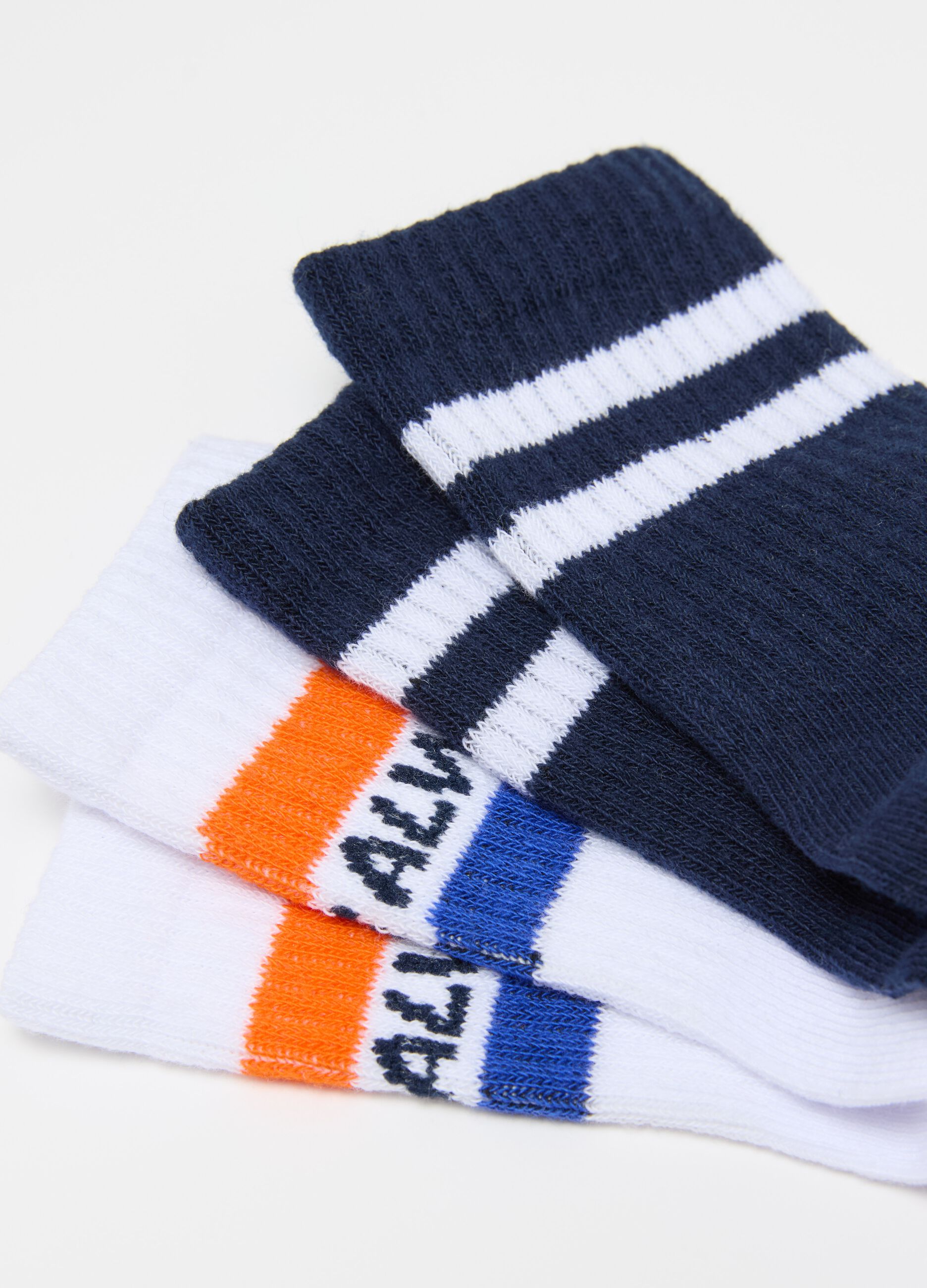 Tripack calze da tennis righe e lettering 