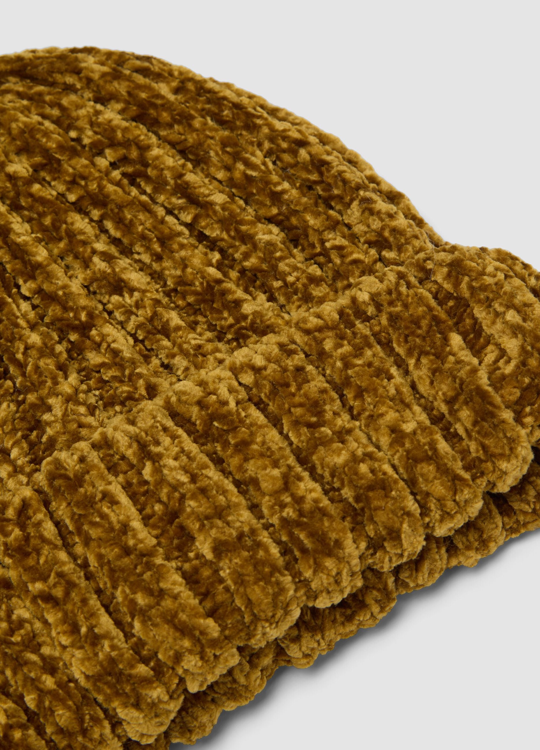 Green ribbed stretch-fabric beanie