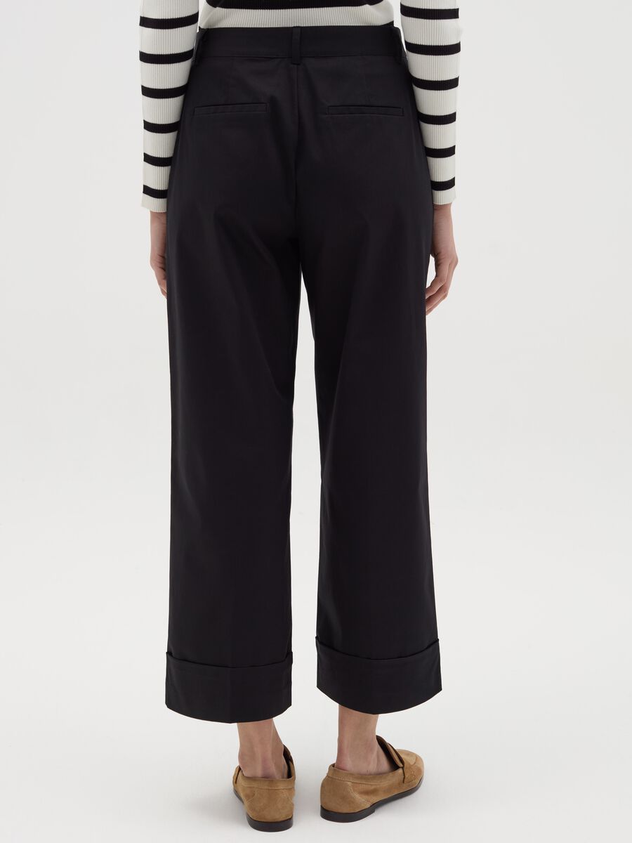 Wide-leg chino trousers_2