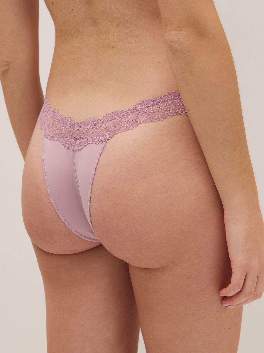 Tripack multicolour Brazilian briefs regular fit with lace details_2