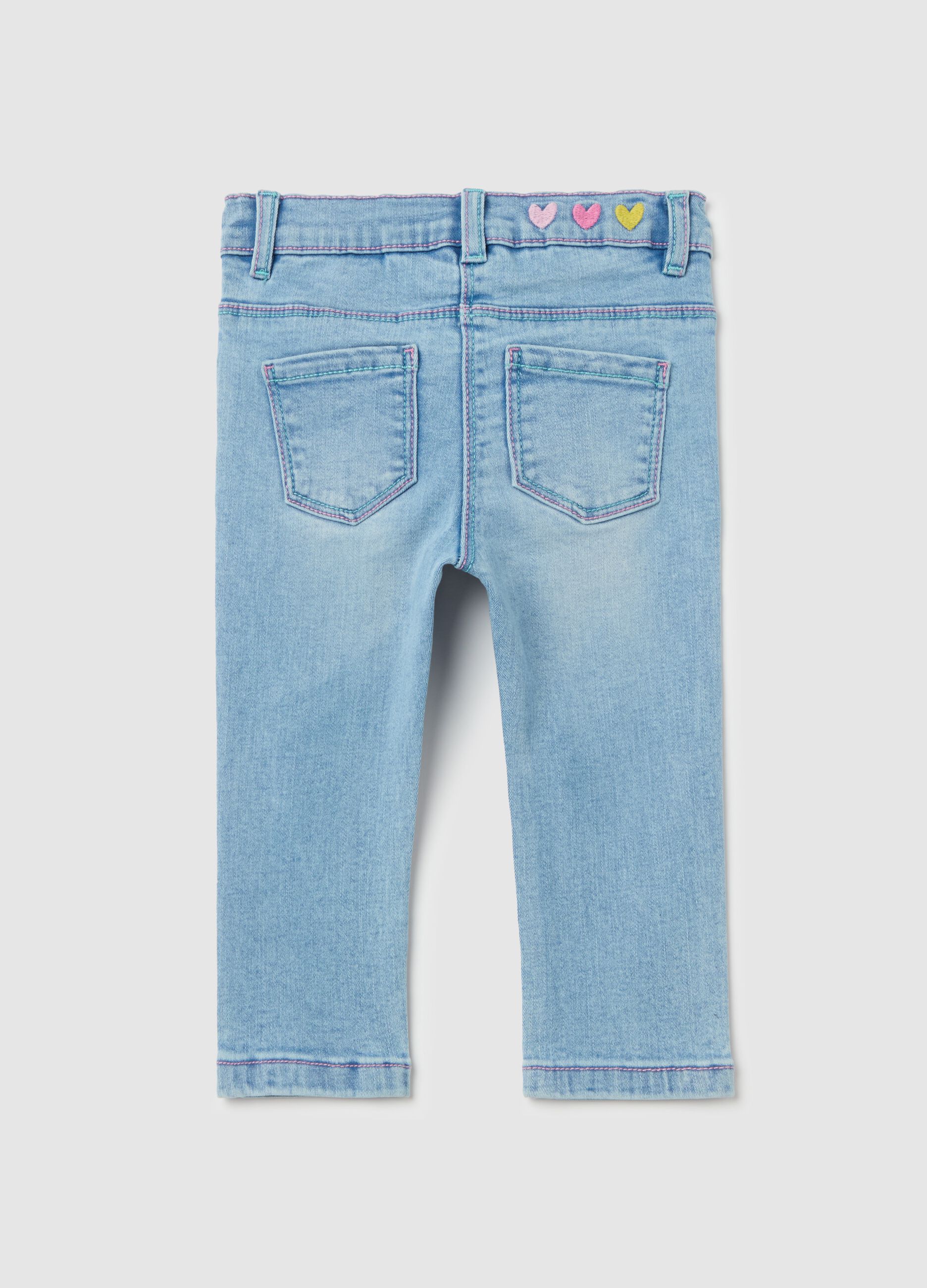 Jeans cinque tasche ricamo cuori e fiori 